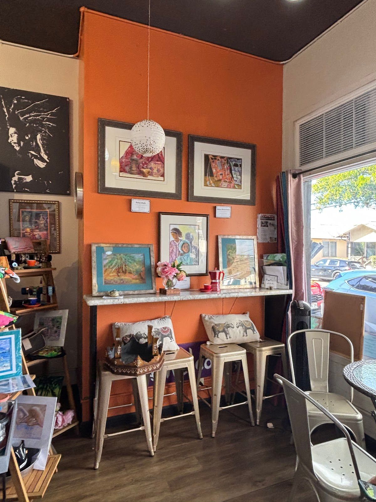 Photo 4 of Mirage Art & Coffee in Kaimukī & Pālolo, Oahu