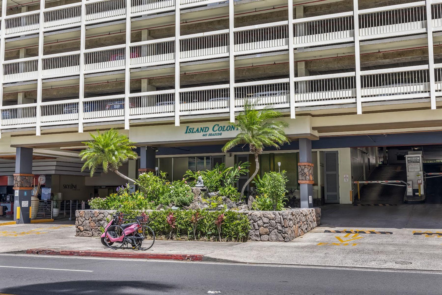 Photo 8 of Skyline Hotel at Island Colony in Waikīkī, Oahu