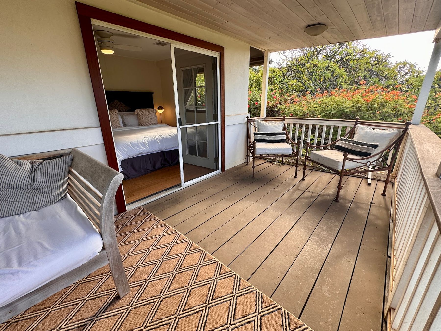 Photo 6 of Paia Inn Hotel in Pāʻia, Maui