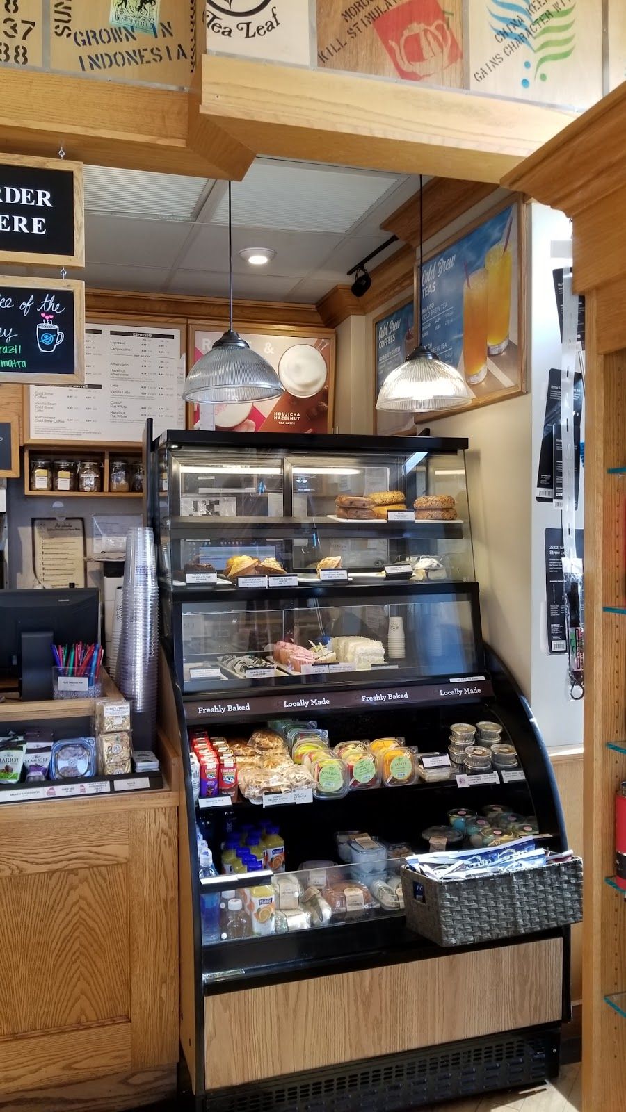 Photo 9 of The Coffee Bean & Tea Leaf Makakilo in Kapolei & Makakilo, Oahu