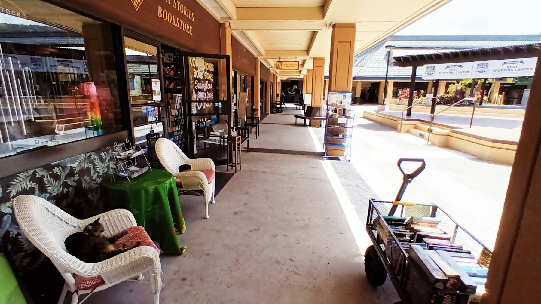 Photo 3 of Keauhou Shopping Center in Kailua-Kona, Big Island