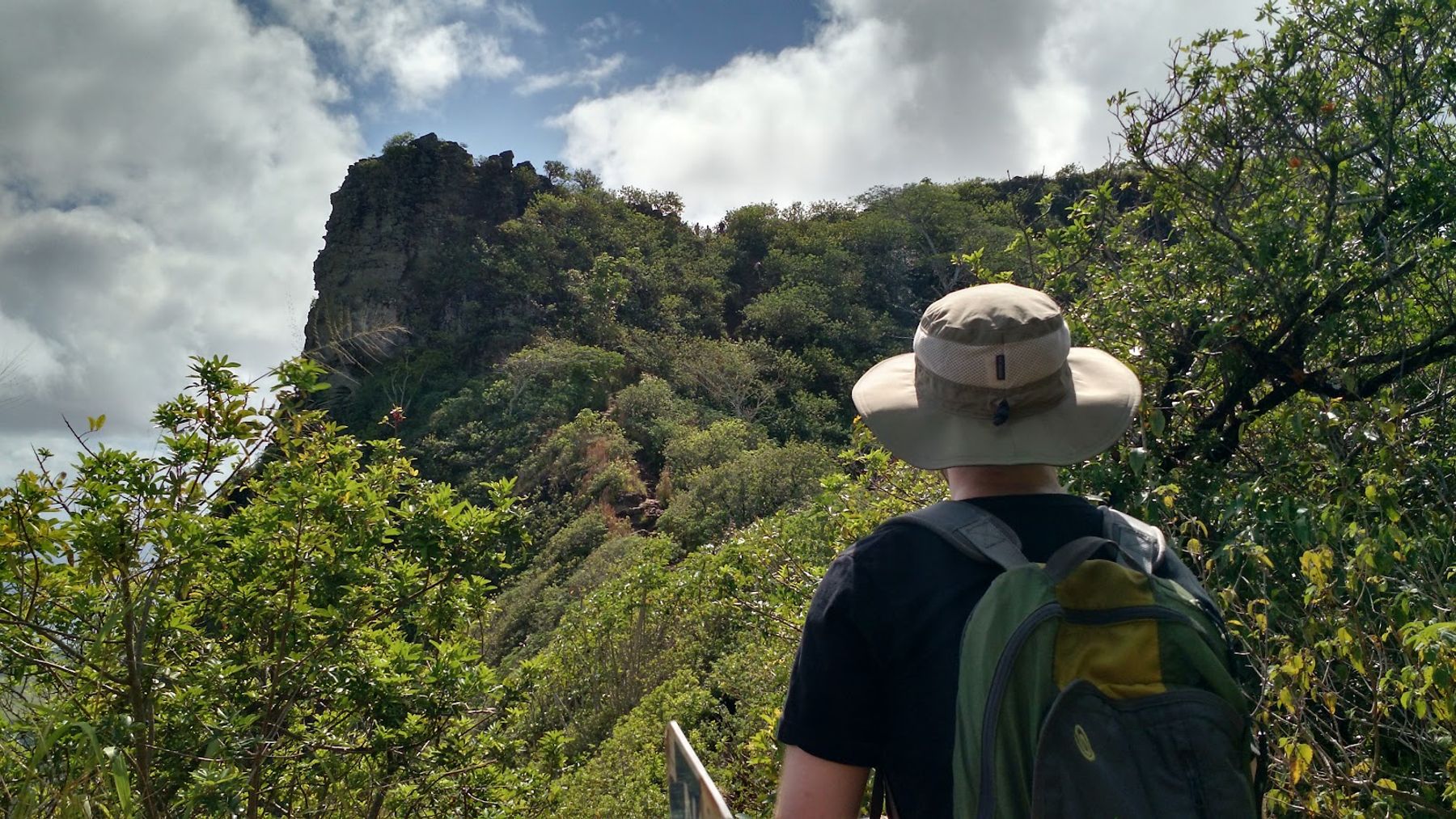 Sleeping Giant's Chin Lookout in Kapaʻa, Kaua‘i