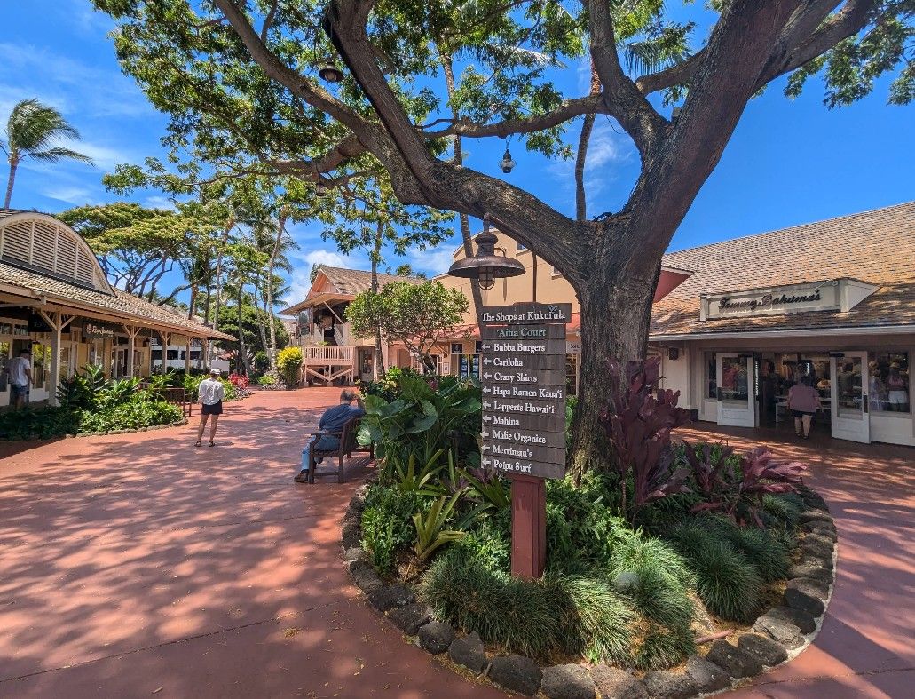 The Shops at Kukui'ula in Poʻipū, Kaua‘i