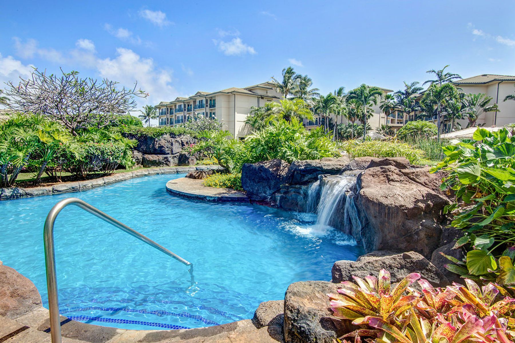 Waipouli Beach Resort lodging in Kapaʻa, Kaua‘i photo 2
