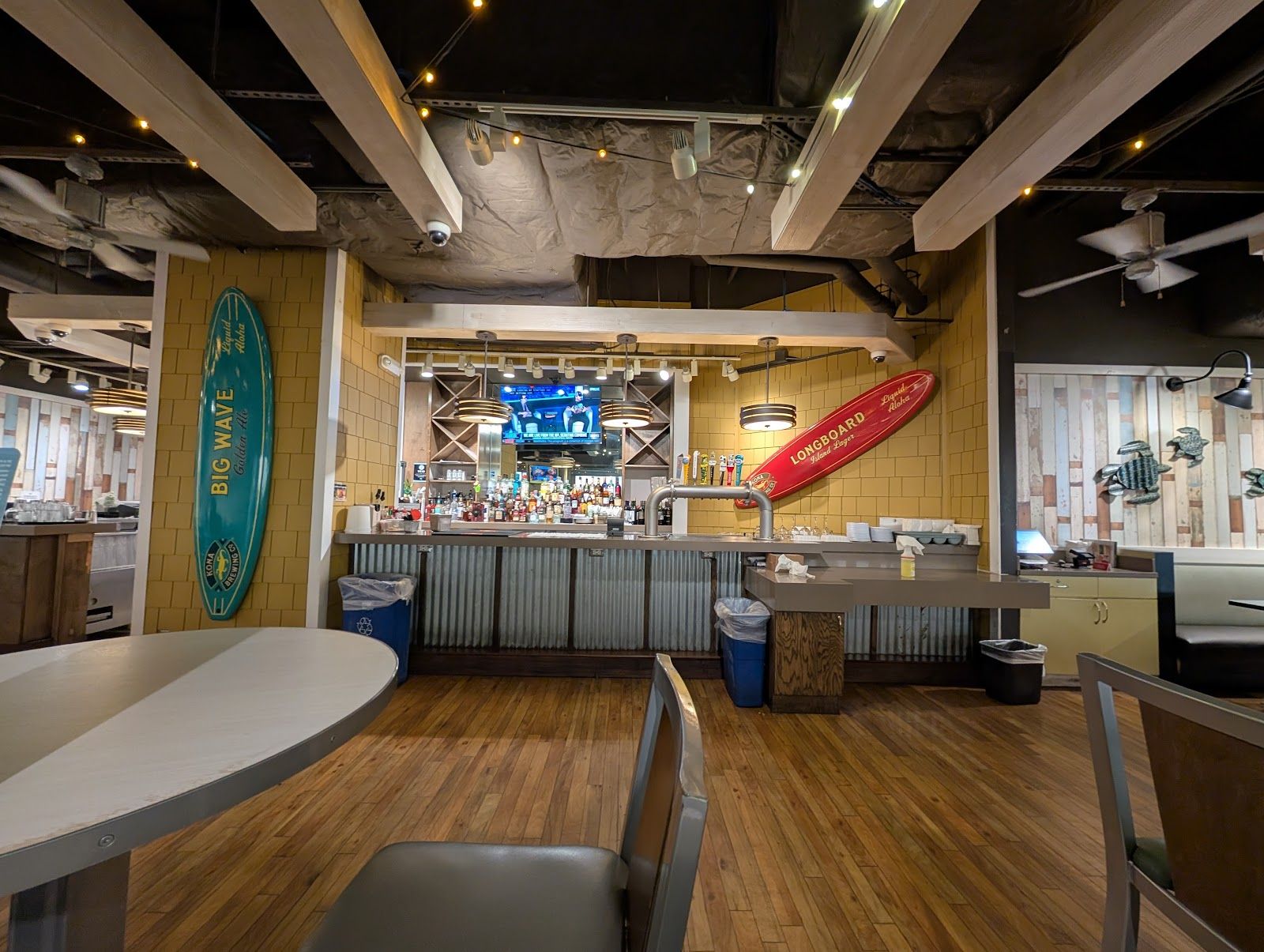Photo 3 of Stinger Rays Tropical Bar and Grill in Pearl Harbor & ʻAiea, Oahu
