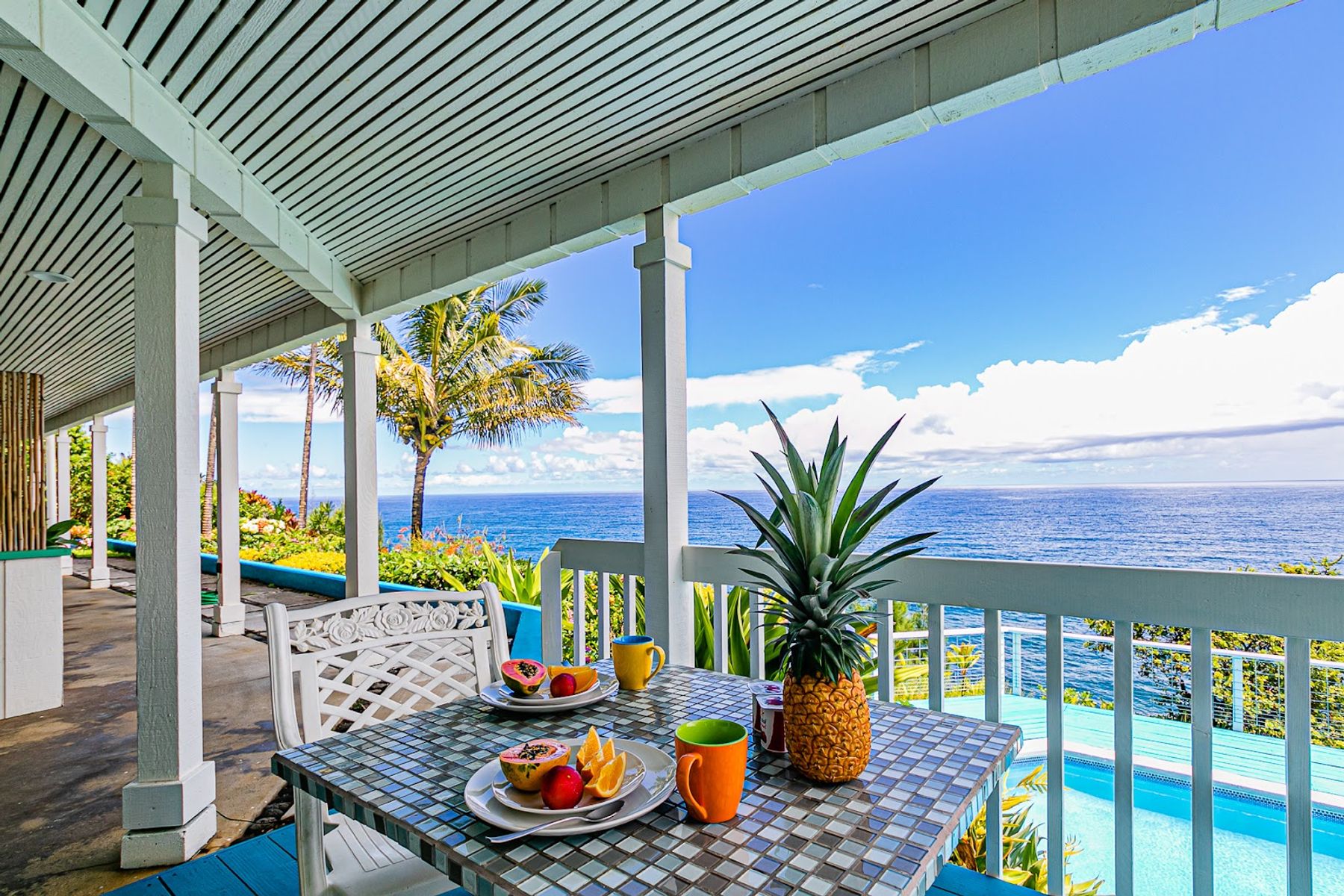 Photo 3 of Hale Kai Hawaii Suites - Oceanfront Hilo Lodging in Greater Hilo, Big-island