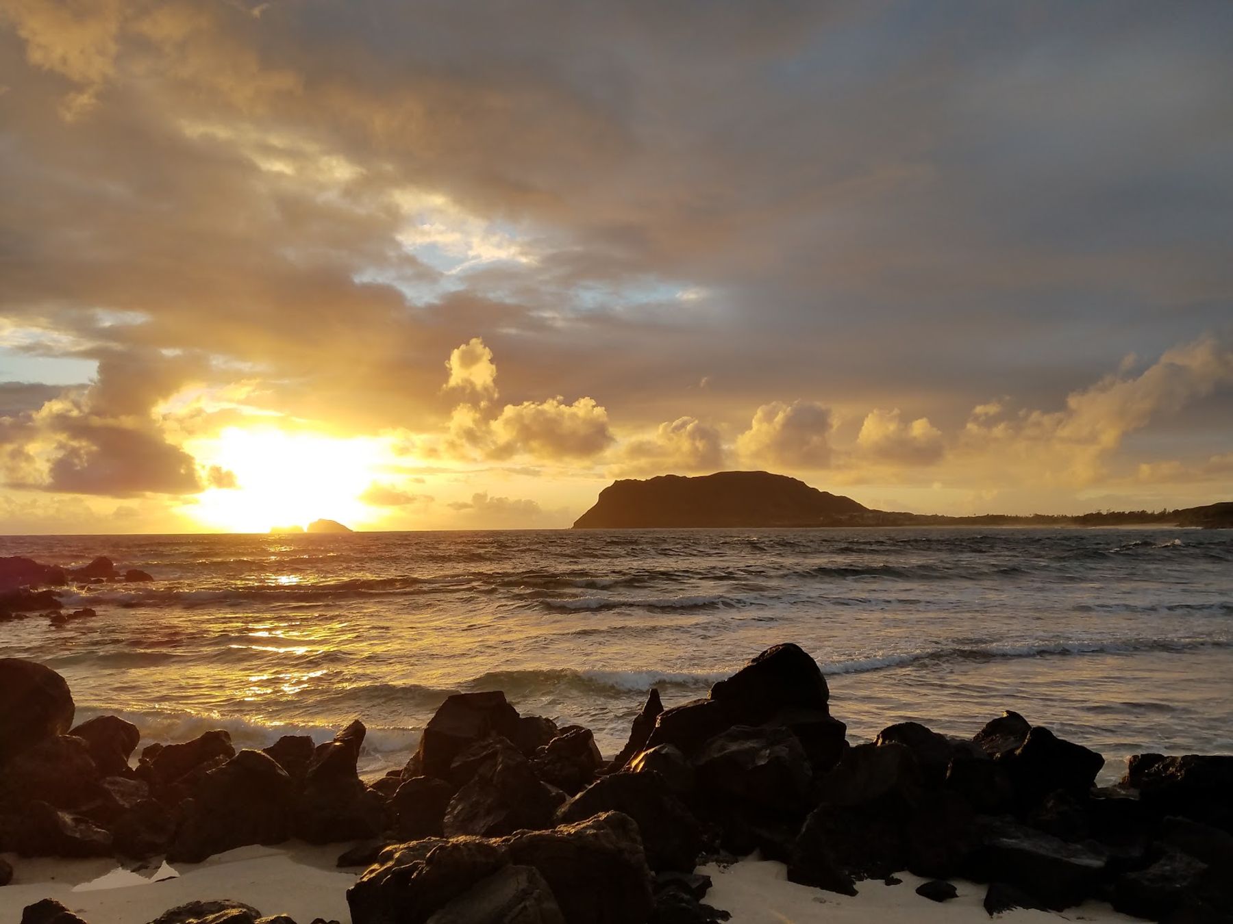 Photo 4 of Beach Cottage in Kāneʻohe, Oahu