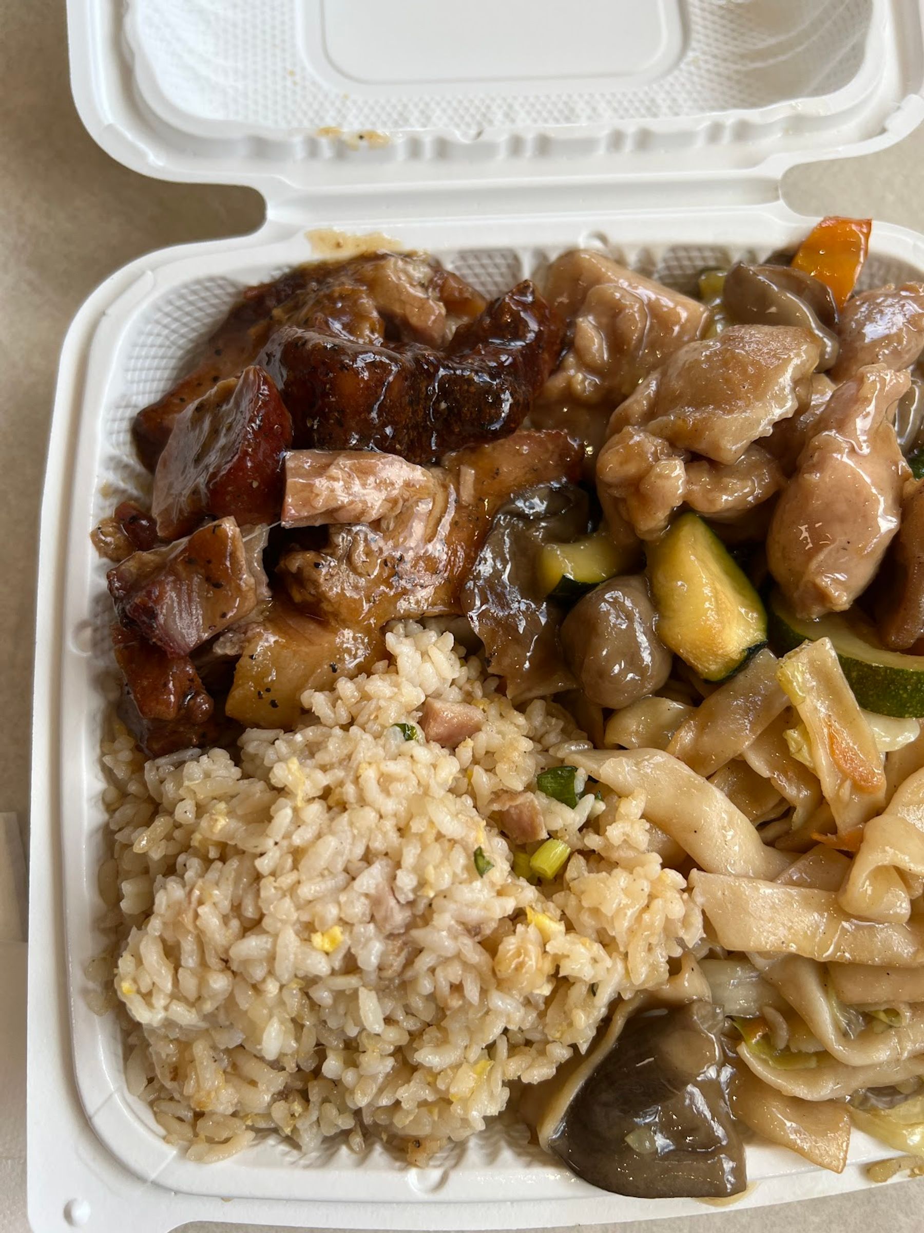 Photo 7 of Honolulu Kitchen in Waipahu & Kunia, Oahu