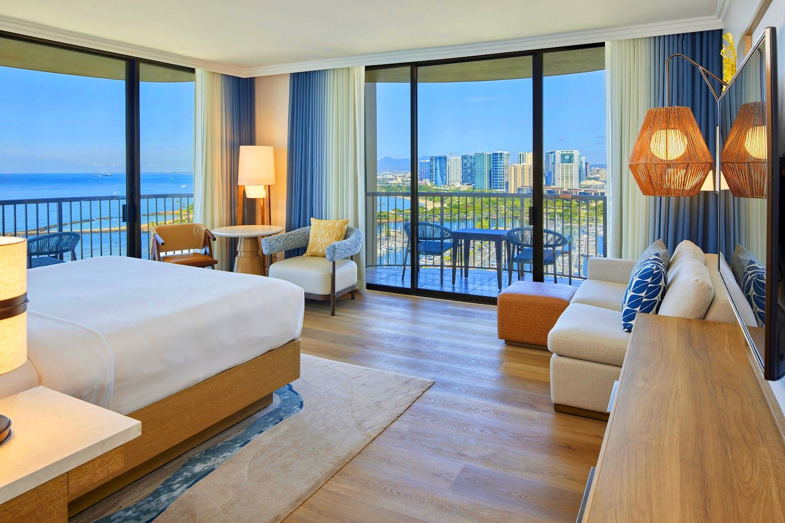 Photo 2 of Hilton Hawaiian Village Waikiki Beach Resort in Waikīkī, Oahu