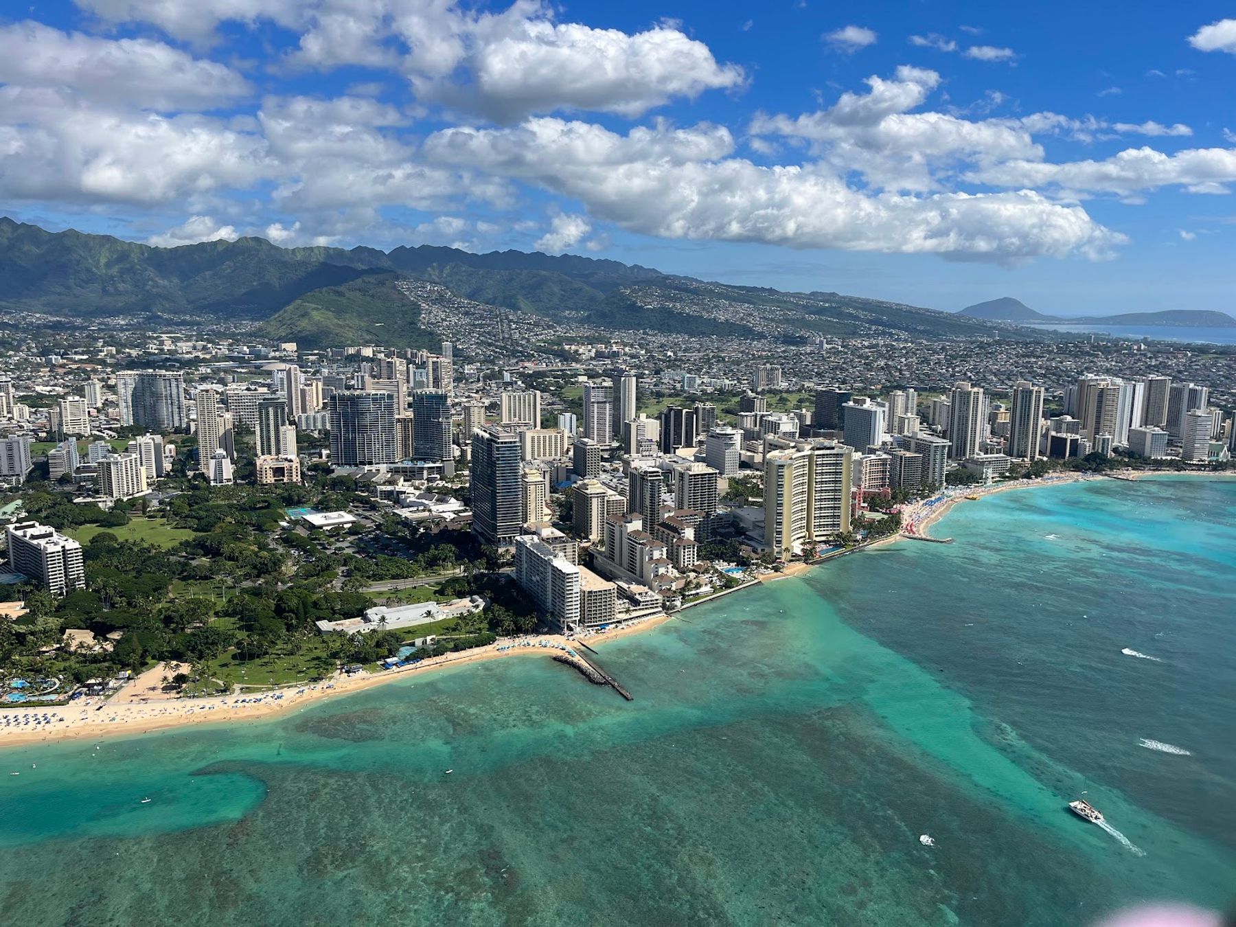 Photo 7 of Rainbow Helicopters in Pearl Harbor & ʻAiea, Oahu