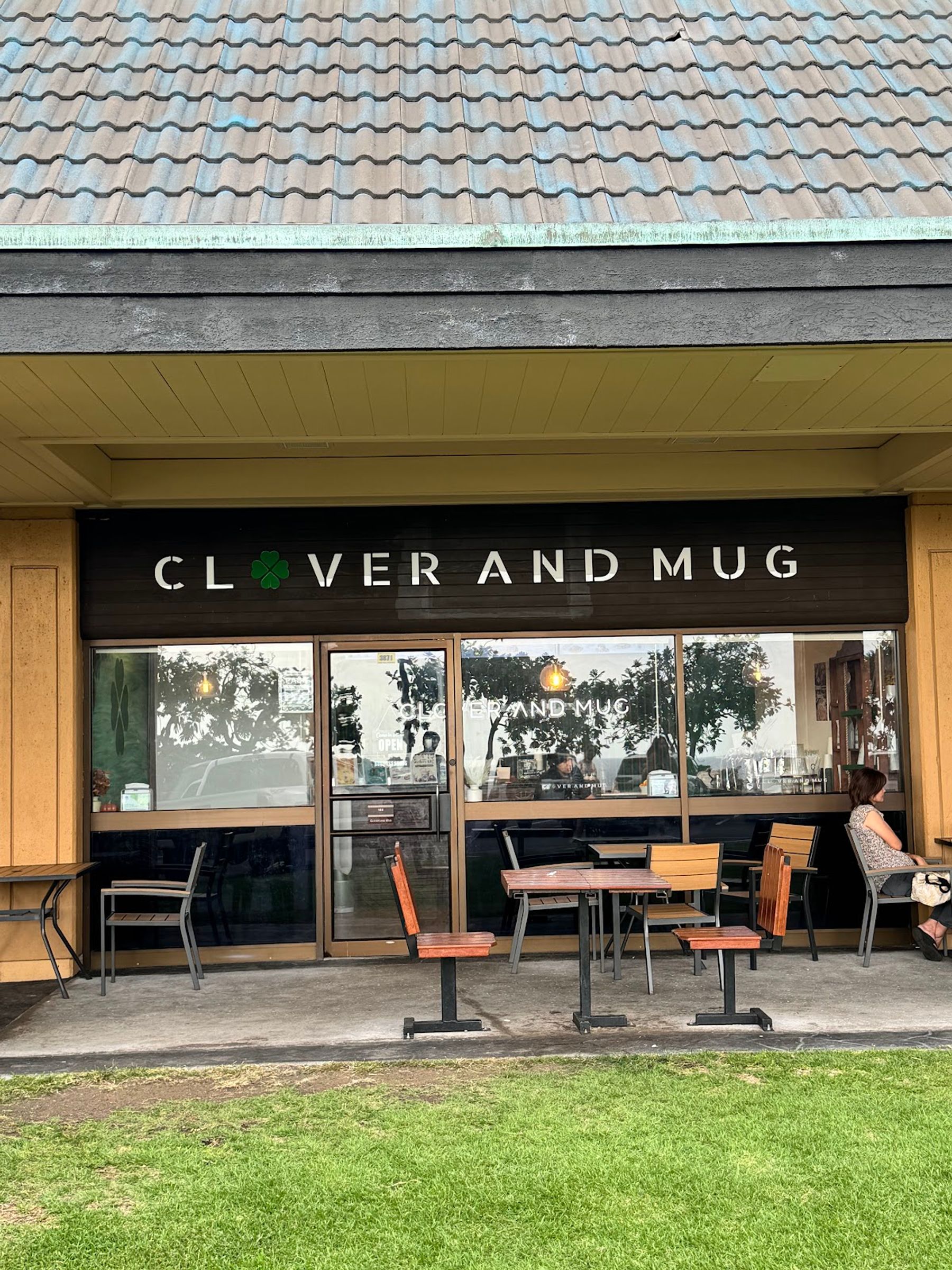 Photo 10 of Clover and Mug (Keauhou Shopping Center) in Kailua-Kona, Big Island