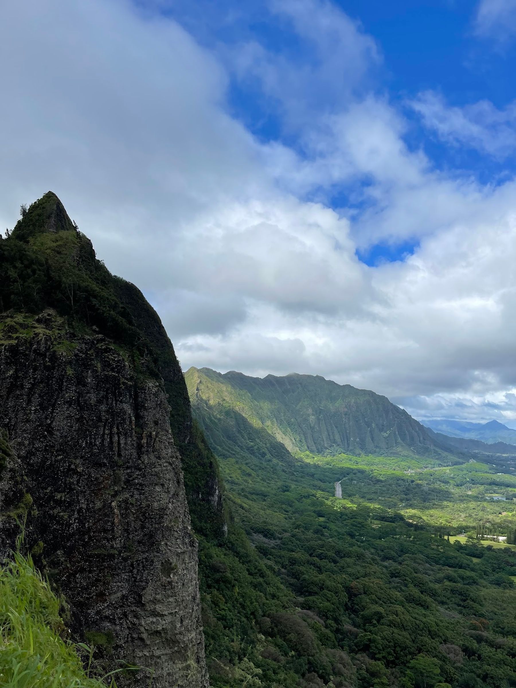 Photo 3 of Nuʻuanu Pali Lookout in Mānoa, Makiki & Nuʻuanu, Oahu