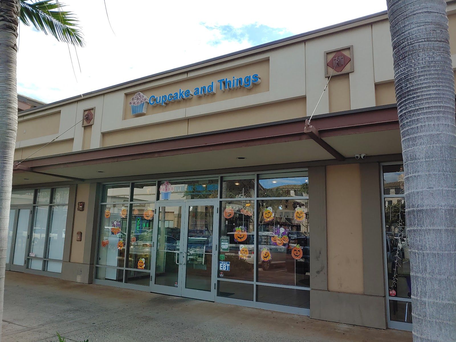 Photo 1 of Cupcake and Things Bakery in Kapolei & Makakilo, Oahu