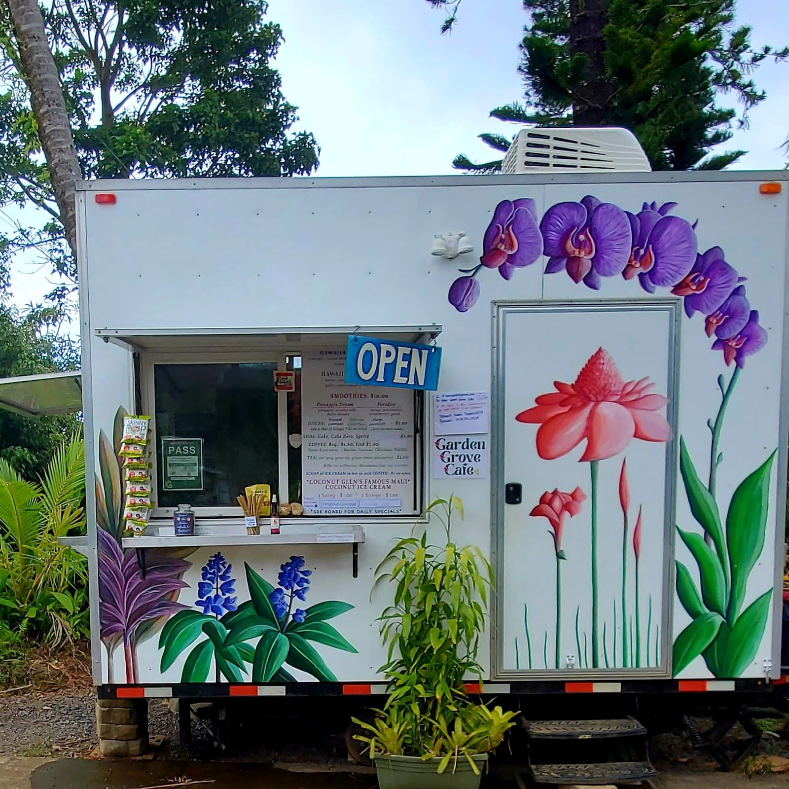 Photo 1 of Maui Garden Grove Cafe in Haʻikū, Maui