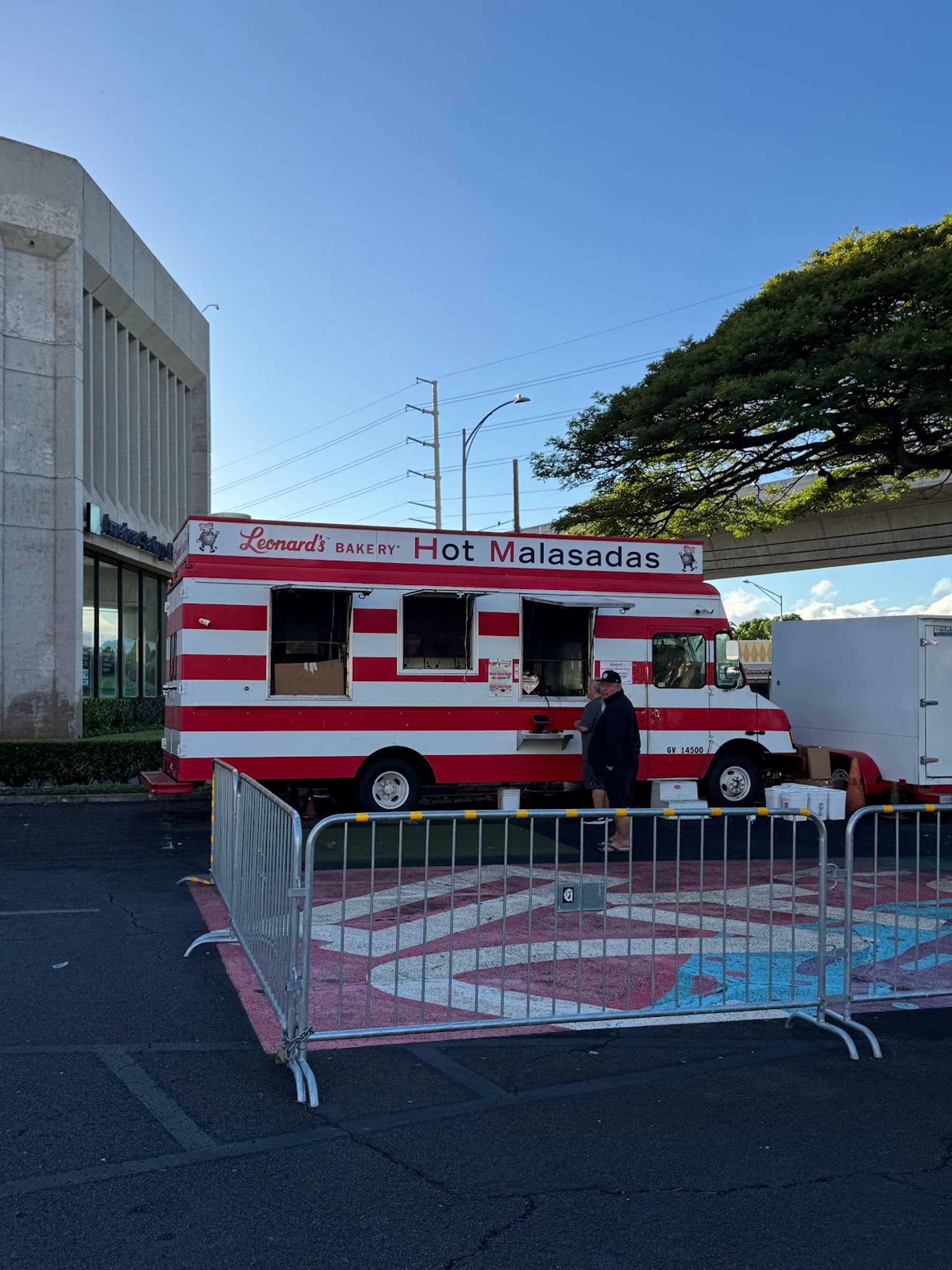 Photo 5 of Leonard's Pearlridge Malasada Mobile in Pearl Harbor & ʻAiea, Oahu