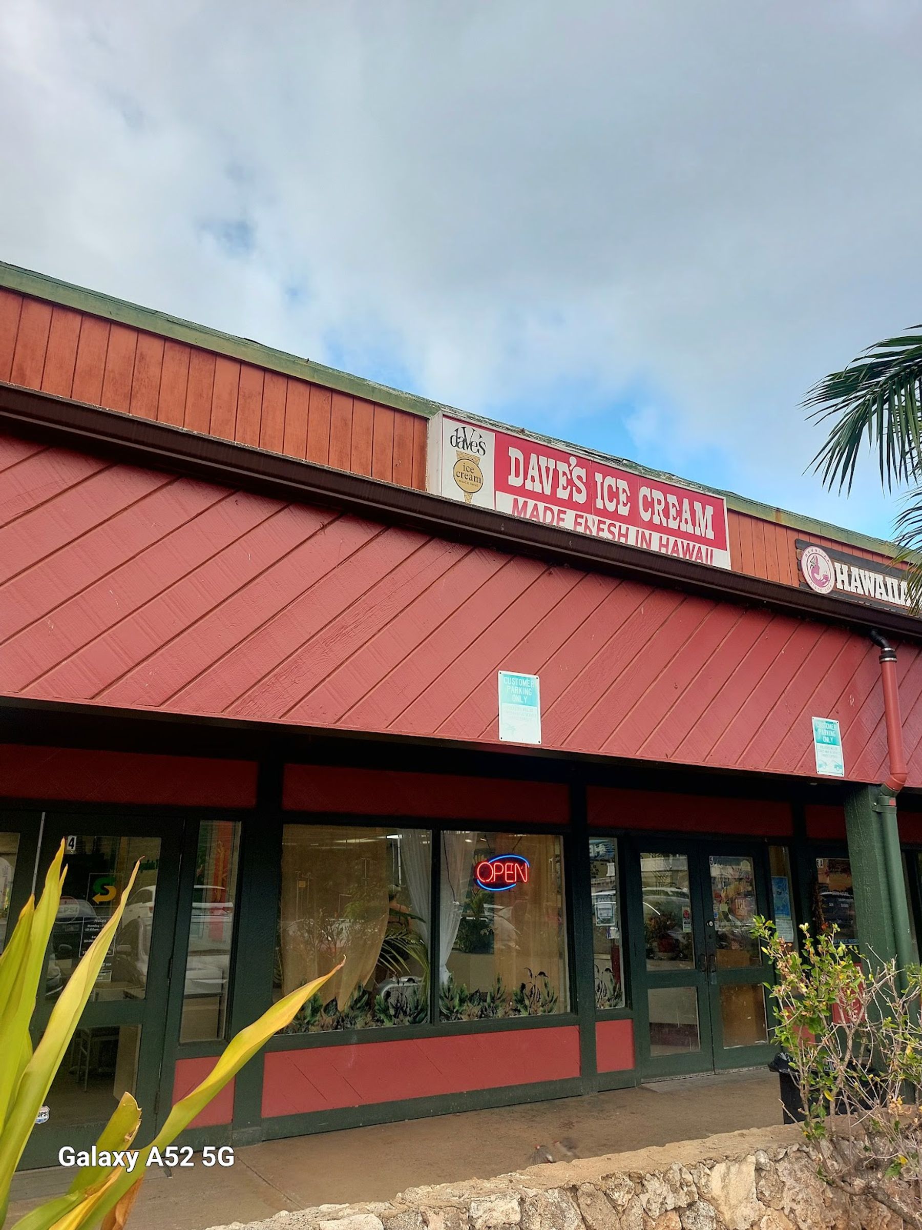 Photo 4 of Dave's Ice Cream at Waimanalo in Waimānalo, Oahu