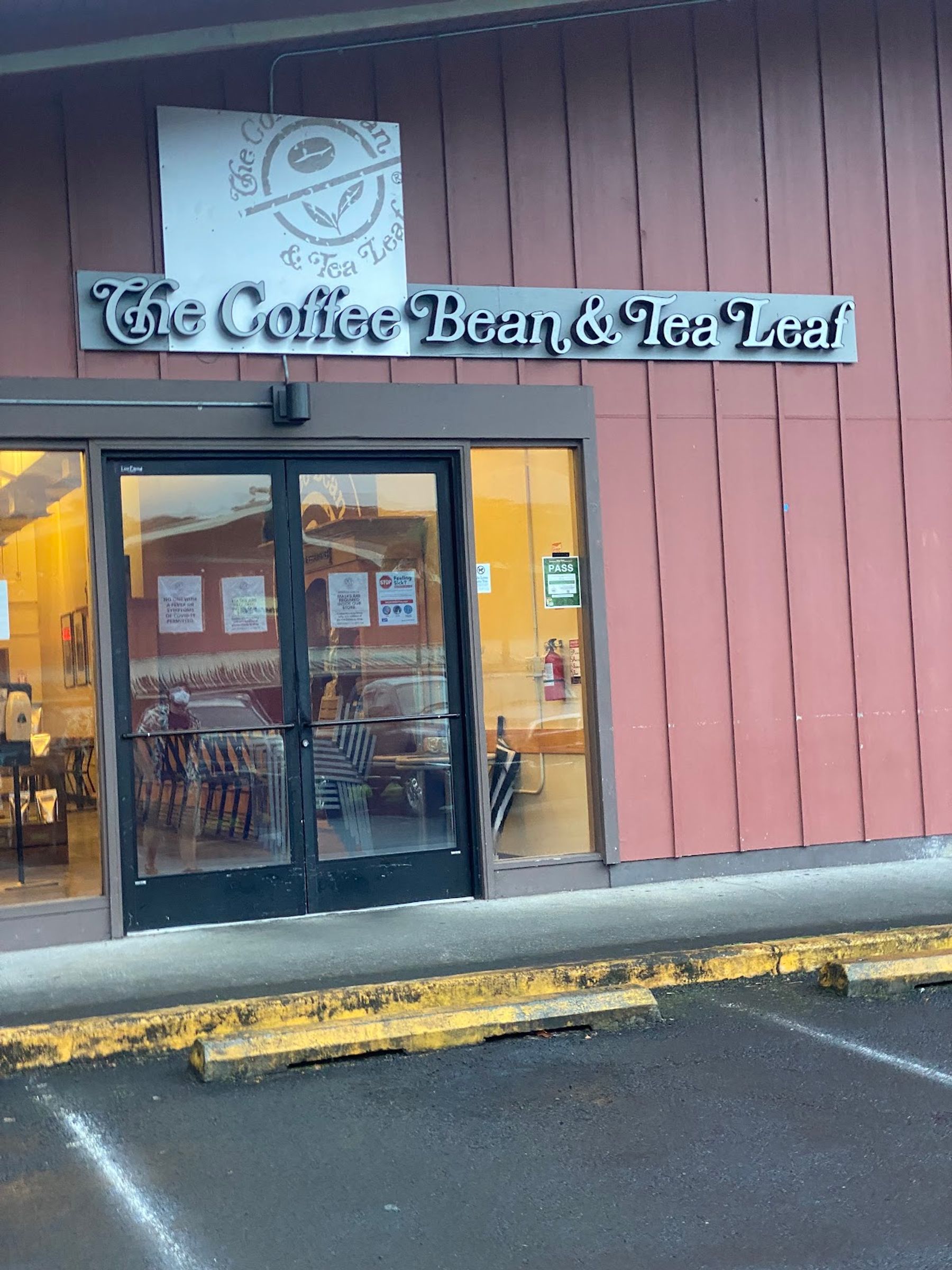 Photo 3 of The Coffee Bean & Tea Leaf Kea'au in Pāhoa, Big Island