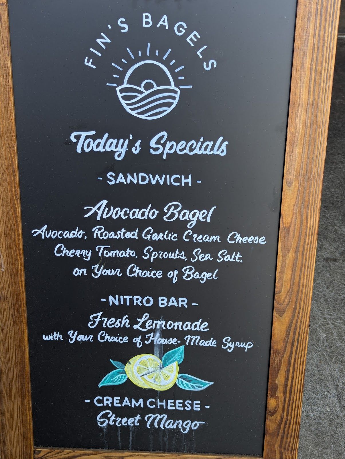 Photo 4 of Fin's Bagels in Diamond Head & Kapahulu, Oahu