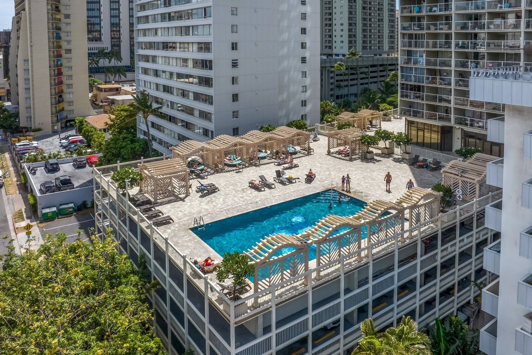 Photo 6 of Skyline Hotel at Island Colony in Waikīkī, Oahu