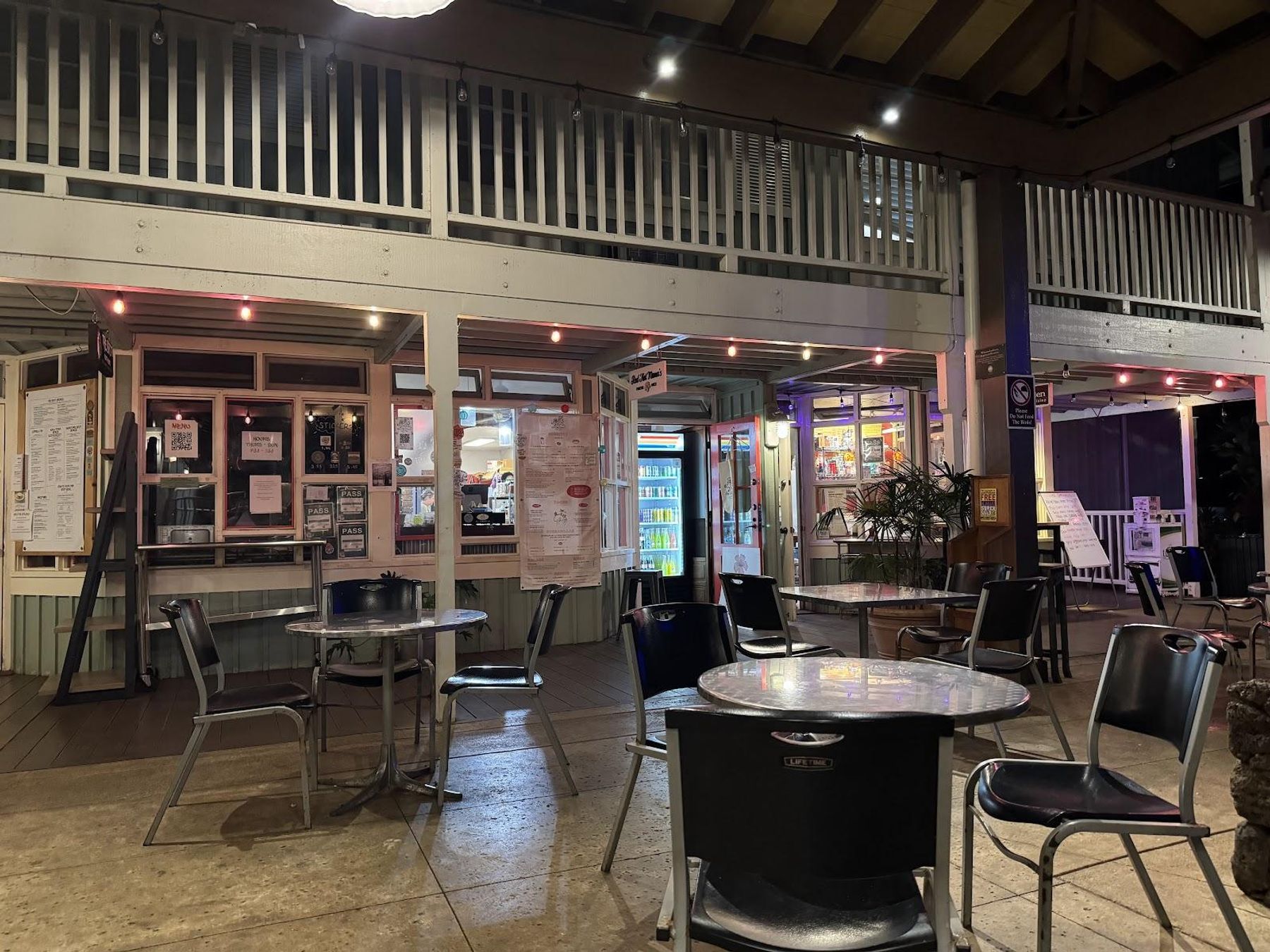 red hot mama's restaurant in Princeville, Kaua‘i photo 3