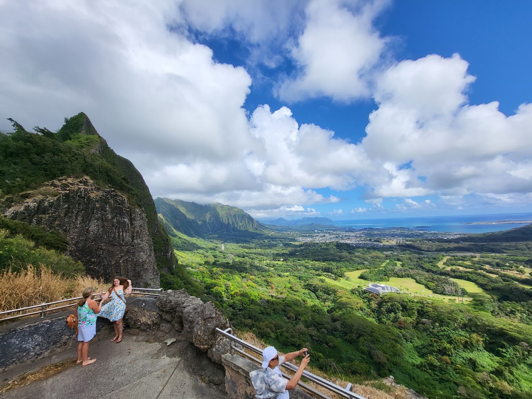 Photo 2 of Nuʻuanu Pali Lookout in Mānoa, Makiki & Nuʻuanu, Oahu