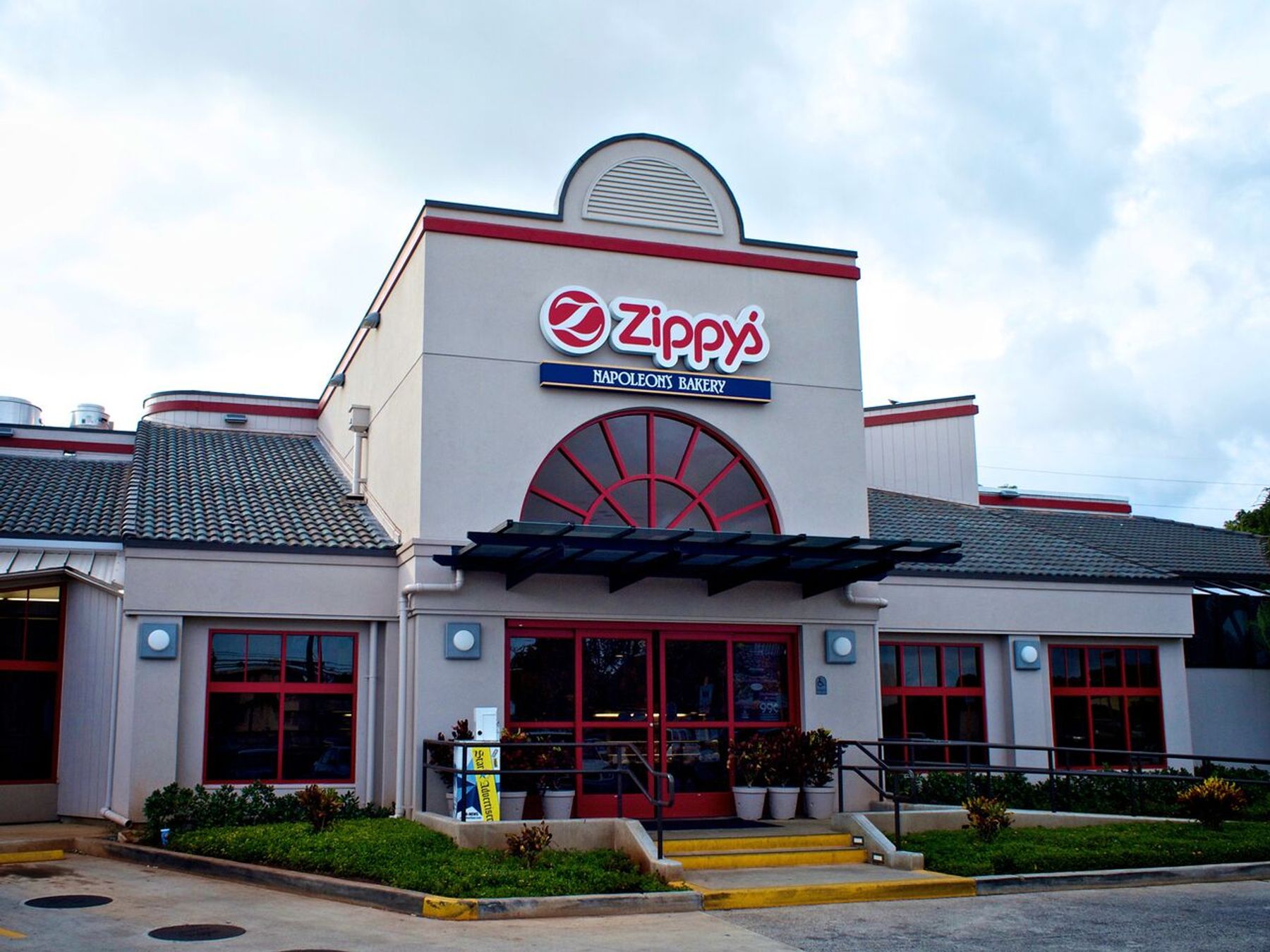 Photo 1 of Zippy's Waiau in Pearl City, Oahu