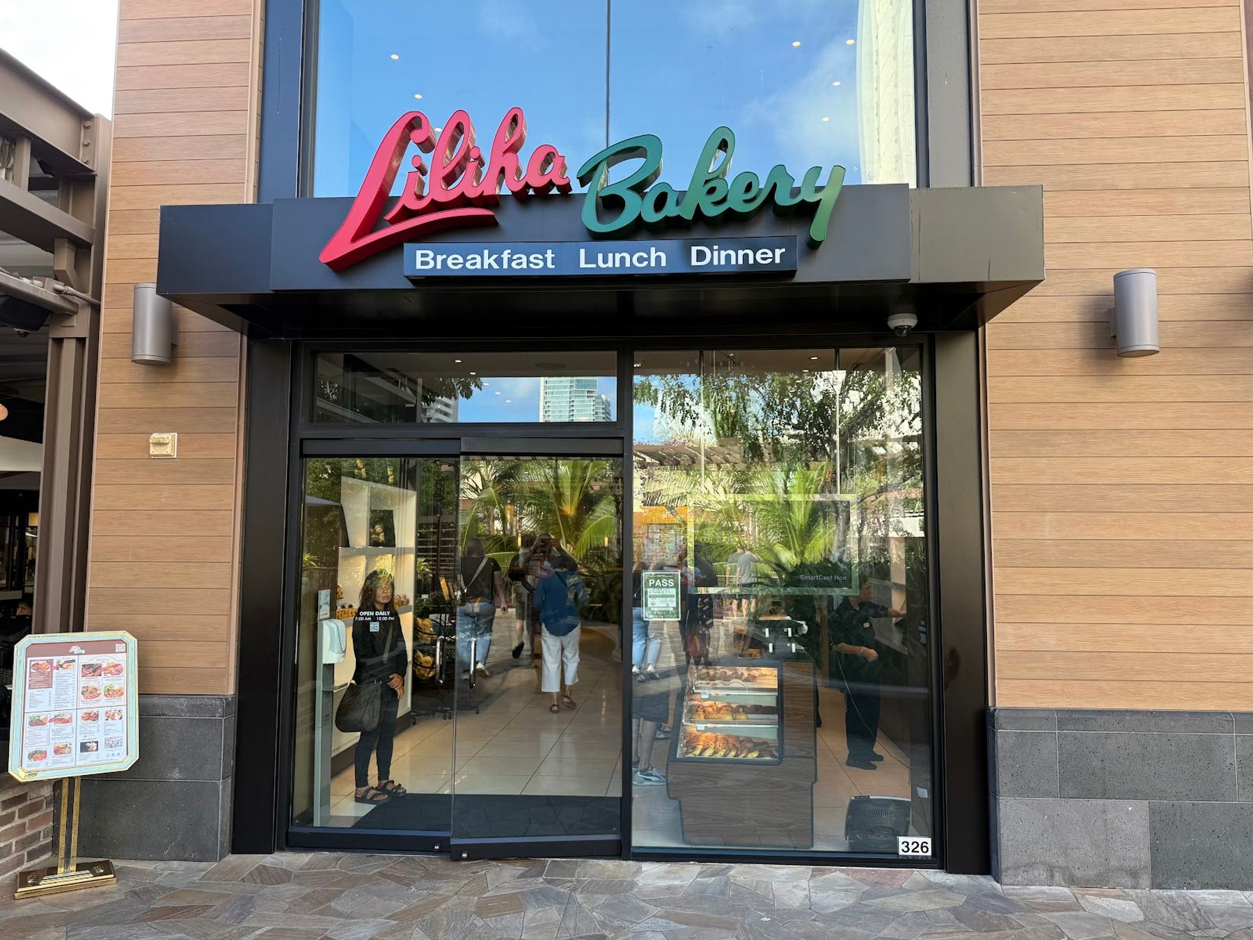 Photo 7 of Liliha Bakery Waikiki in Waikīkī, Oahu