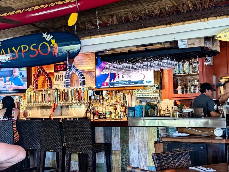 Kalypso Island Bar & Grill restaurant in Hanalei, Kaua‘i