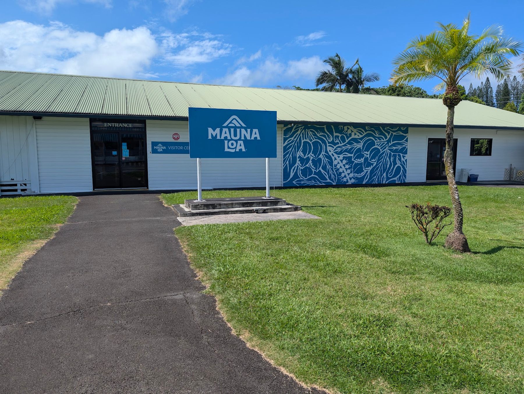 Photo 4 of Mauna Loa Macadamia Nut Visitor Center in Pāhoa, Big Island