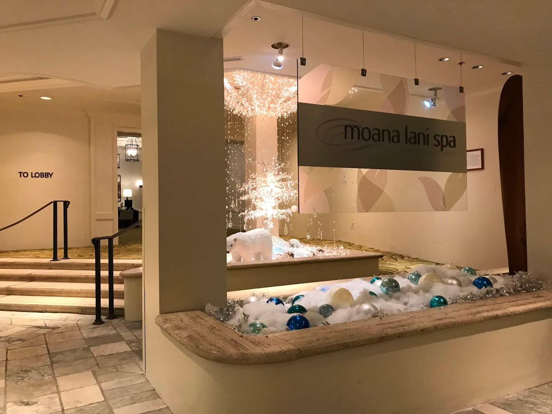 Photo 2 of Moana Surfrider, A Westin Resort & Spa, Waikiki Beach in Waikīkī, Oahu