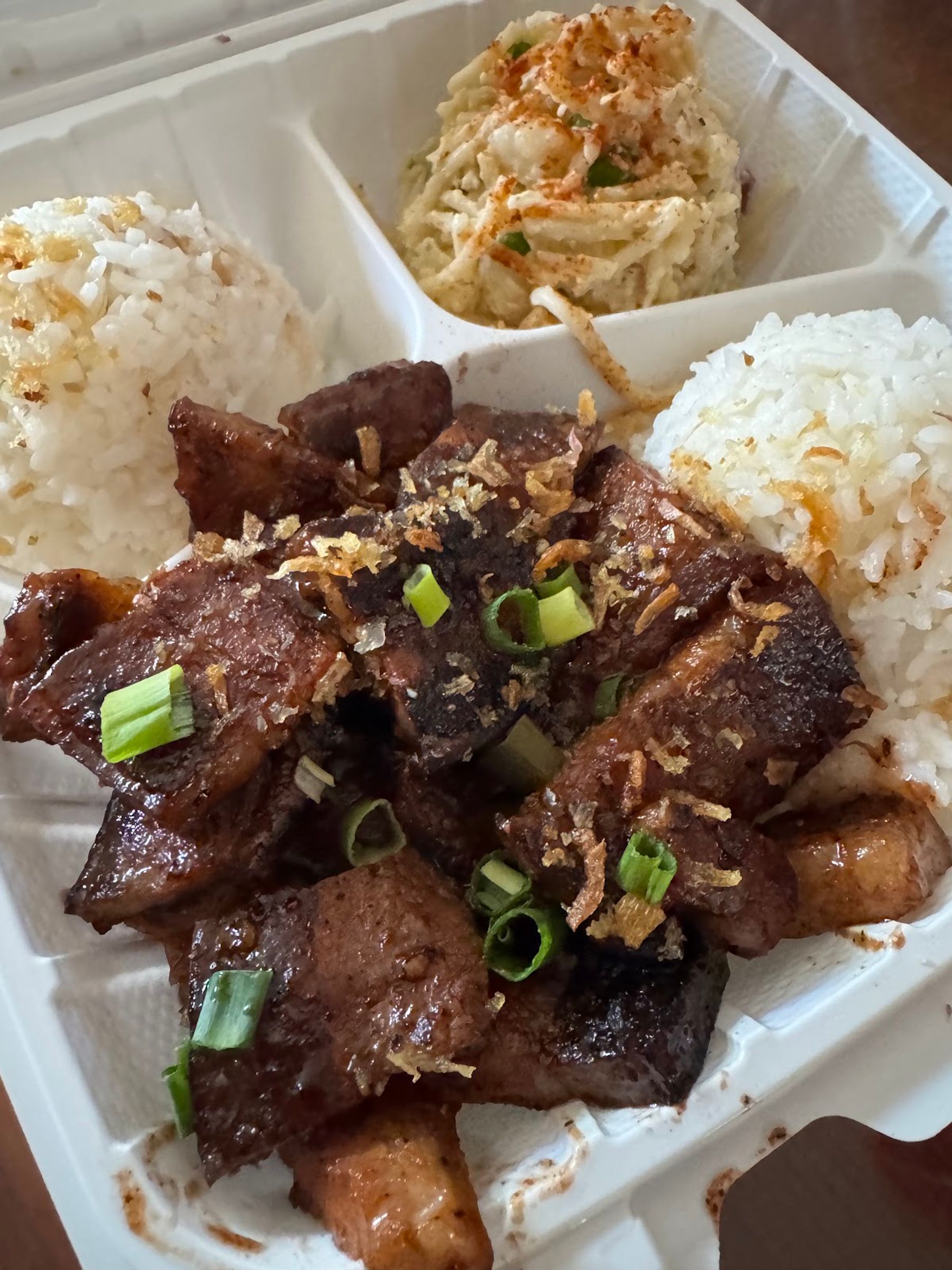 Photo 2 of Da Ultimate Grindz Hawaii in Waipahu & Kunia, Oahu