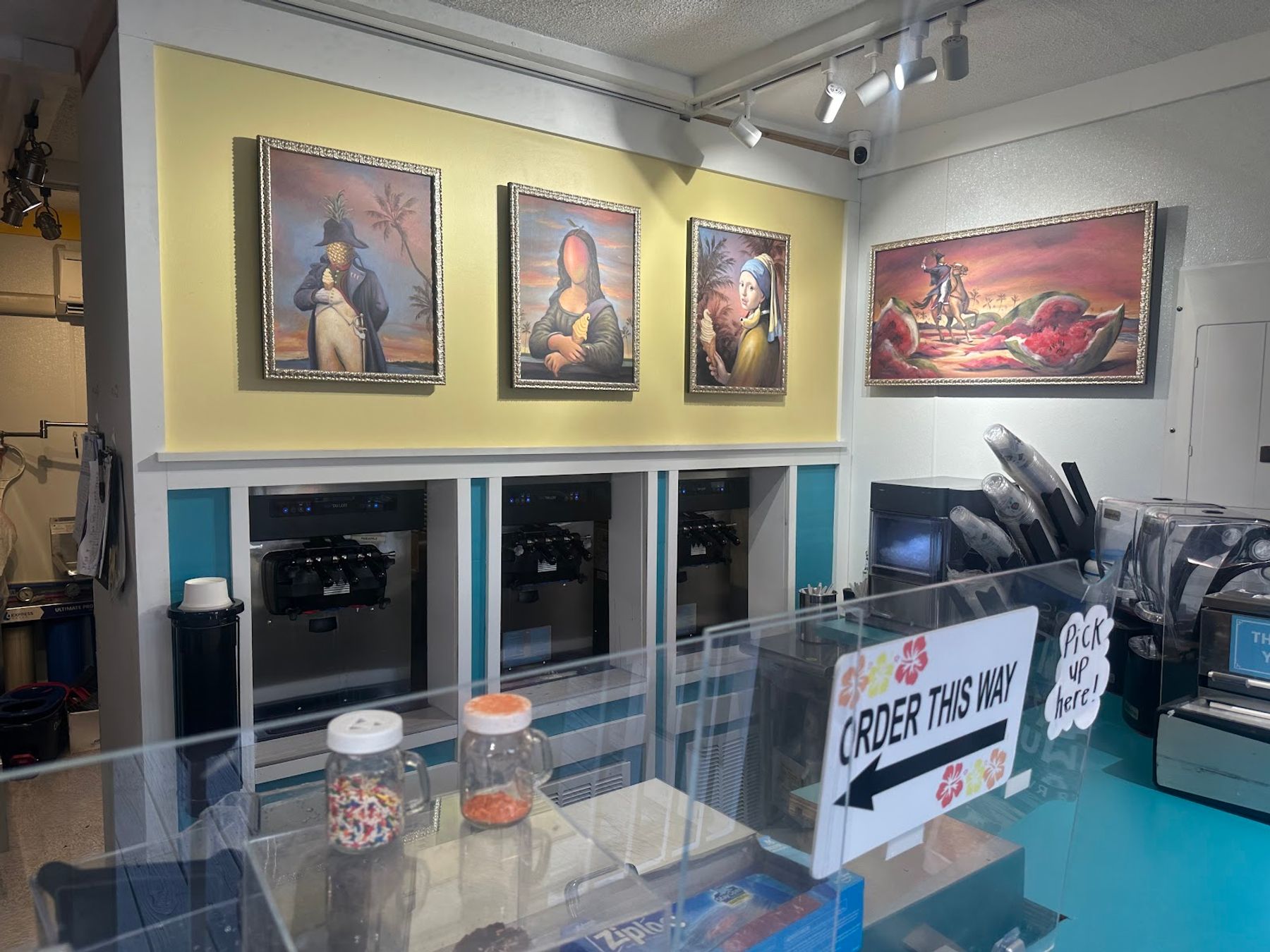 Photo 6 of Bubba & Finn's in Kailua-Kona, Big Island