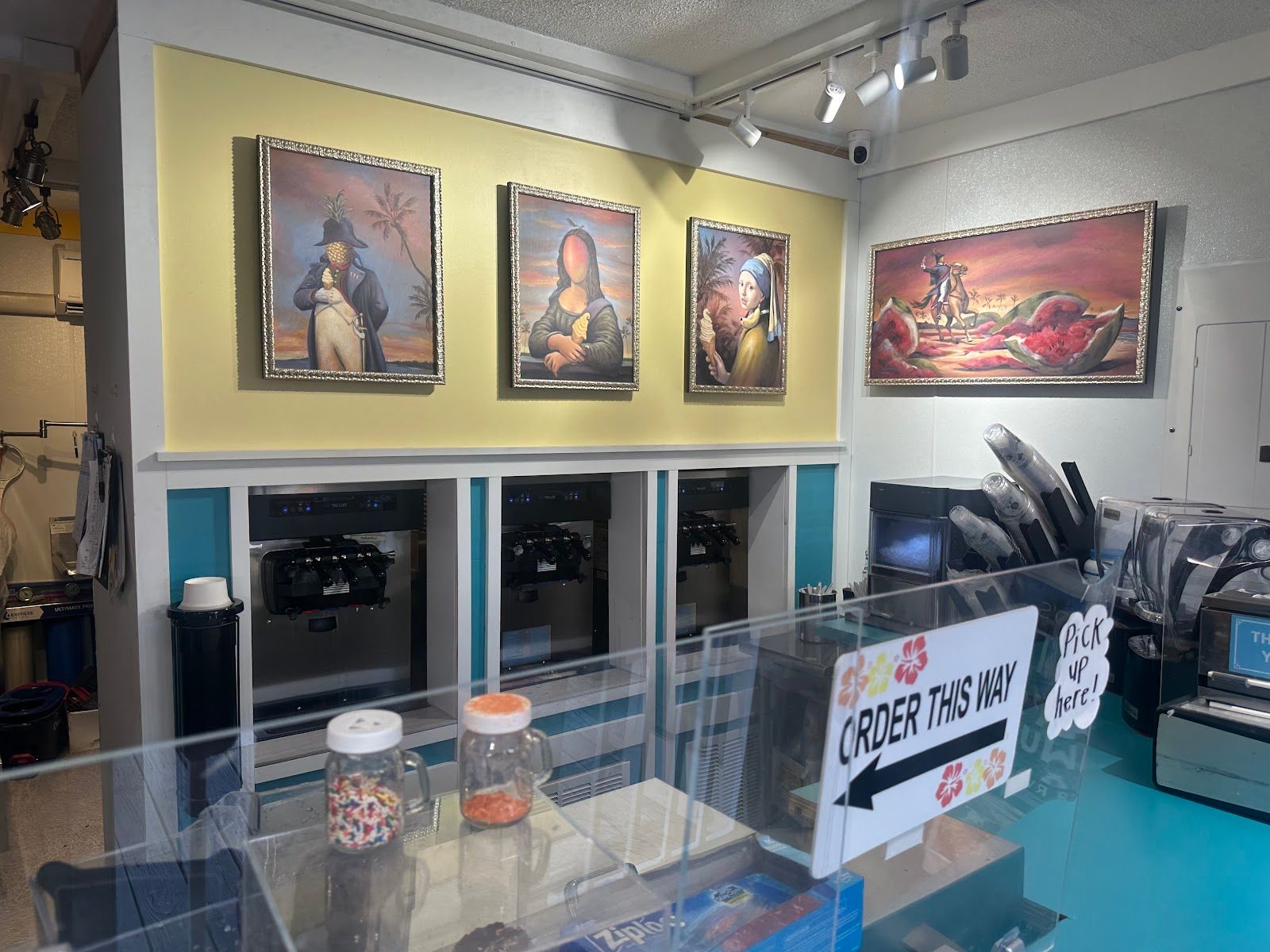 Photo 6 of Bubba & Finn's in Kailua-Kona, Big Island