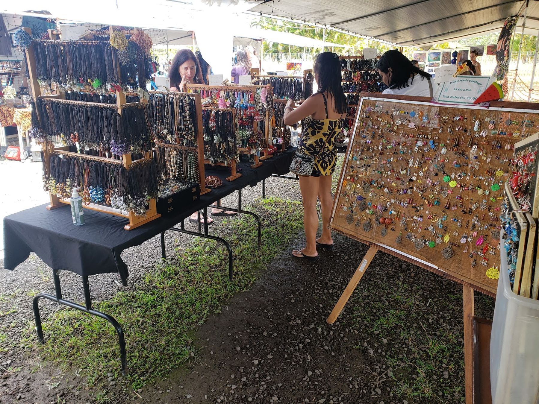 Photo 2 of Maku'u Farmer's Market in Pāhoa, Big Island