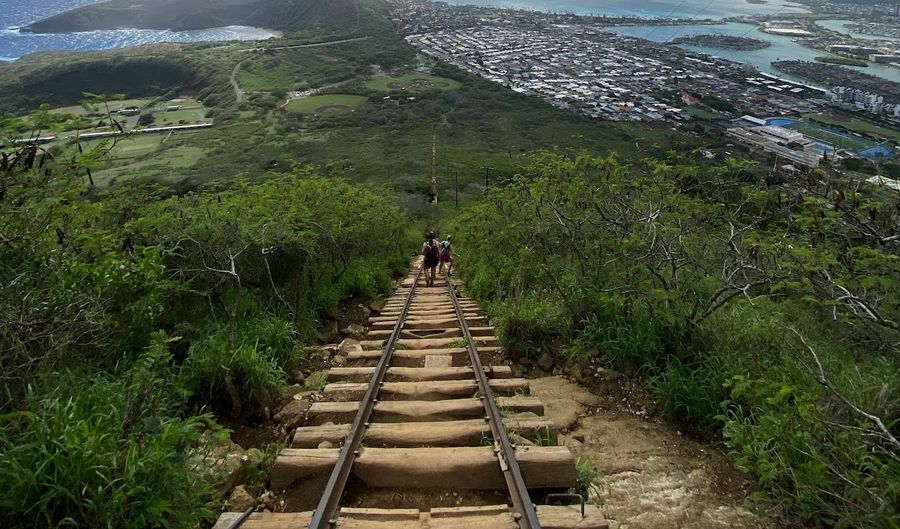 Photo 2 of Koko Crater Stairs in Hawaiʻi Kai & East Honolulu, Oahu