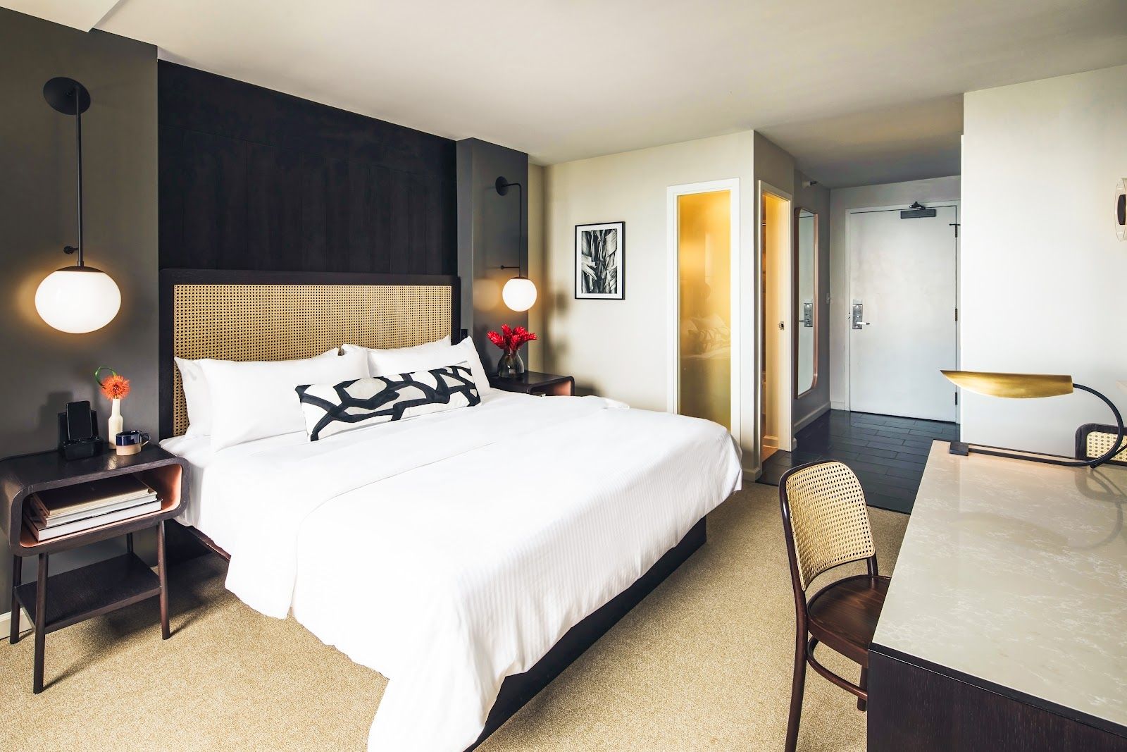Photo 2 of Hotel Renew in Waikīkī, Oahu