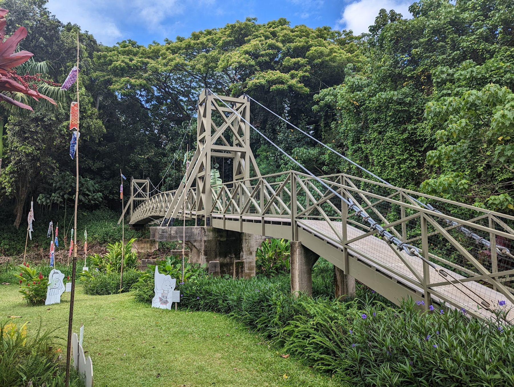 Photo 4 of Kapaia Swinging Bridge in Līhuʻe, Kauai