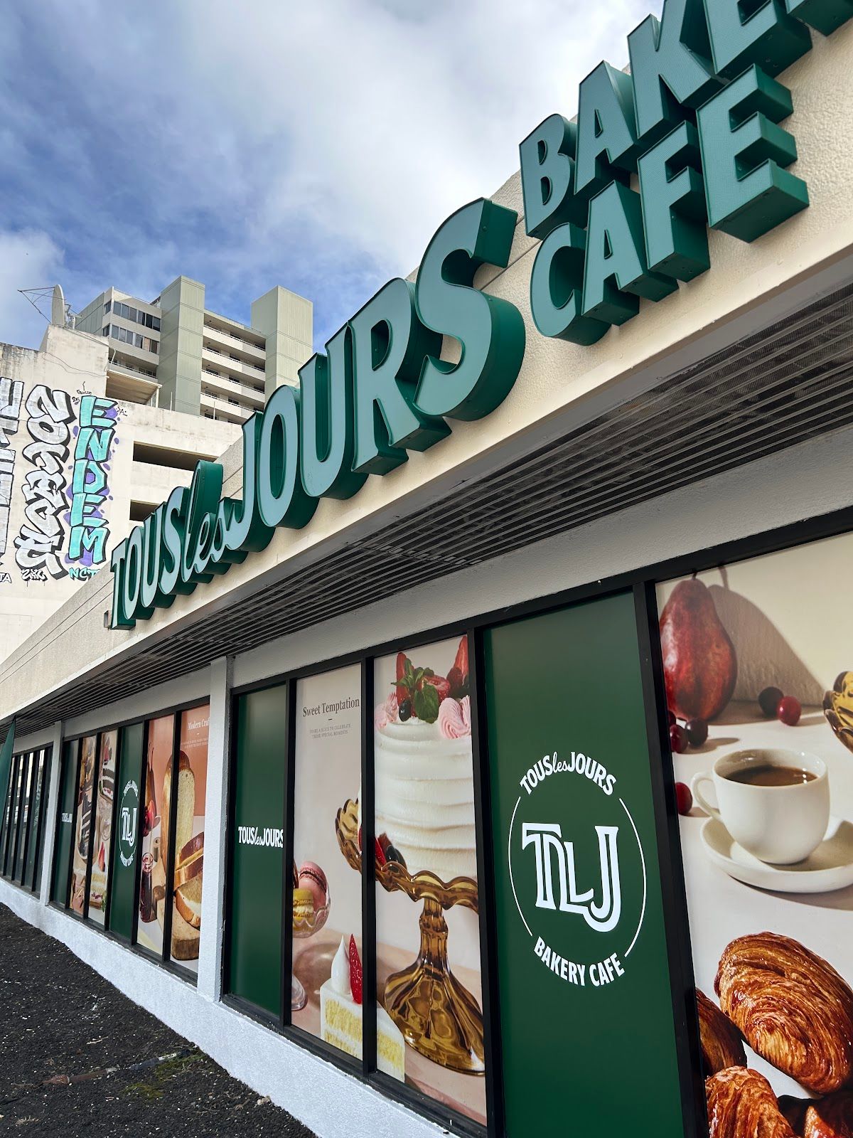 Photo 7 of Tous les Jours in Ala Moana & Mōʻiliʻili, Oahu
