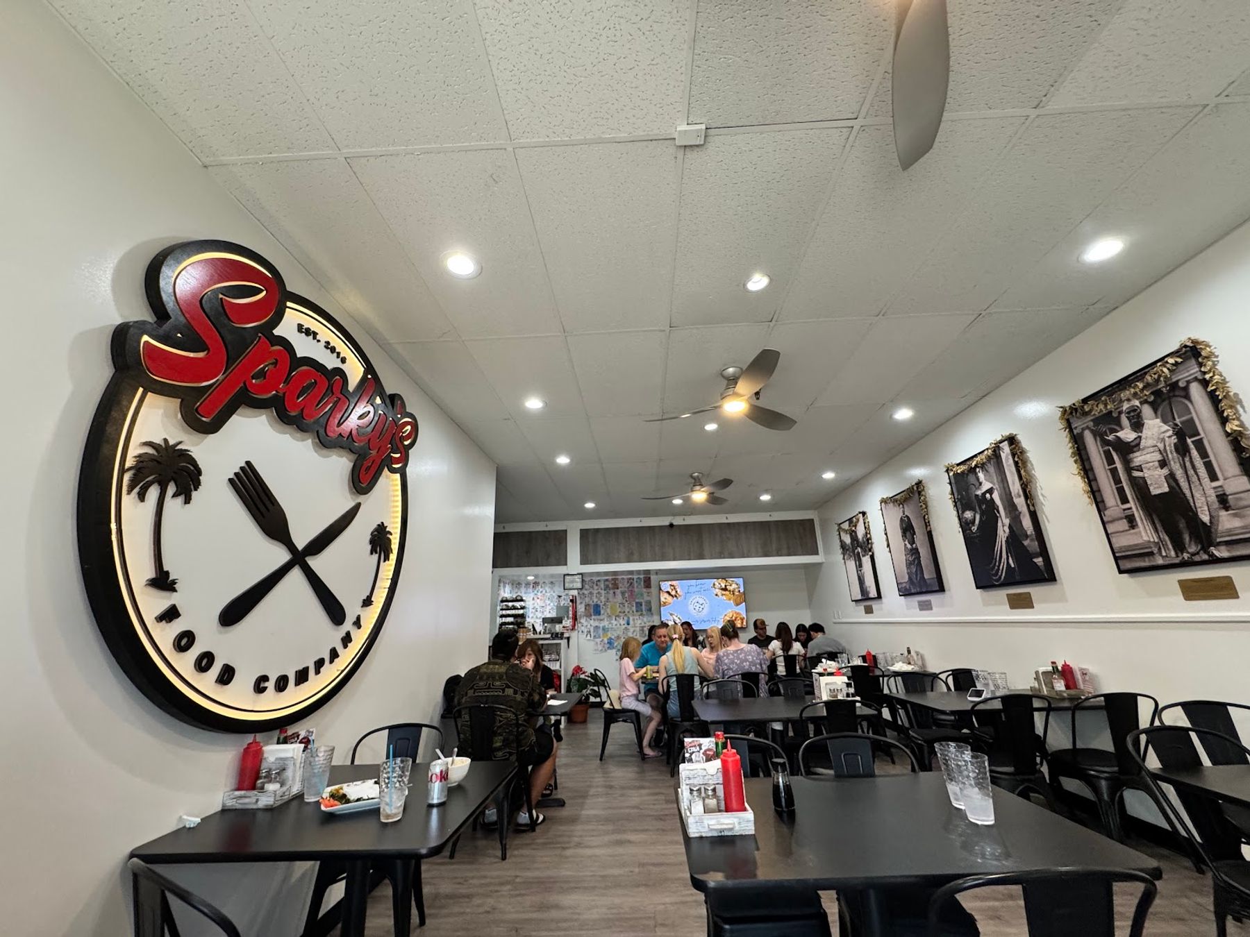 Photo 6 of Sparky's Food Company - Restaurant in Kahului, Maui