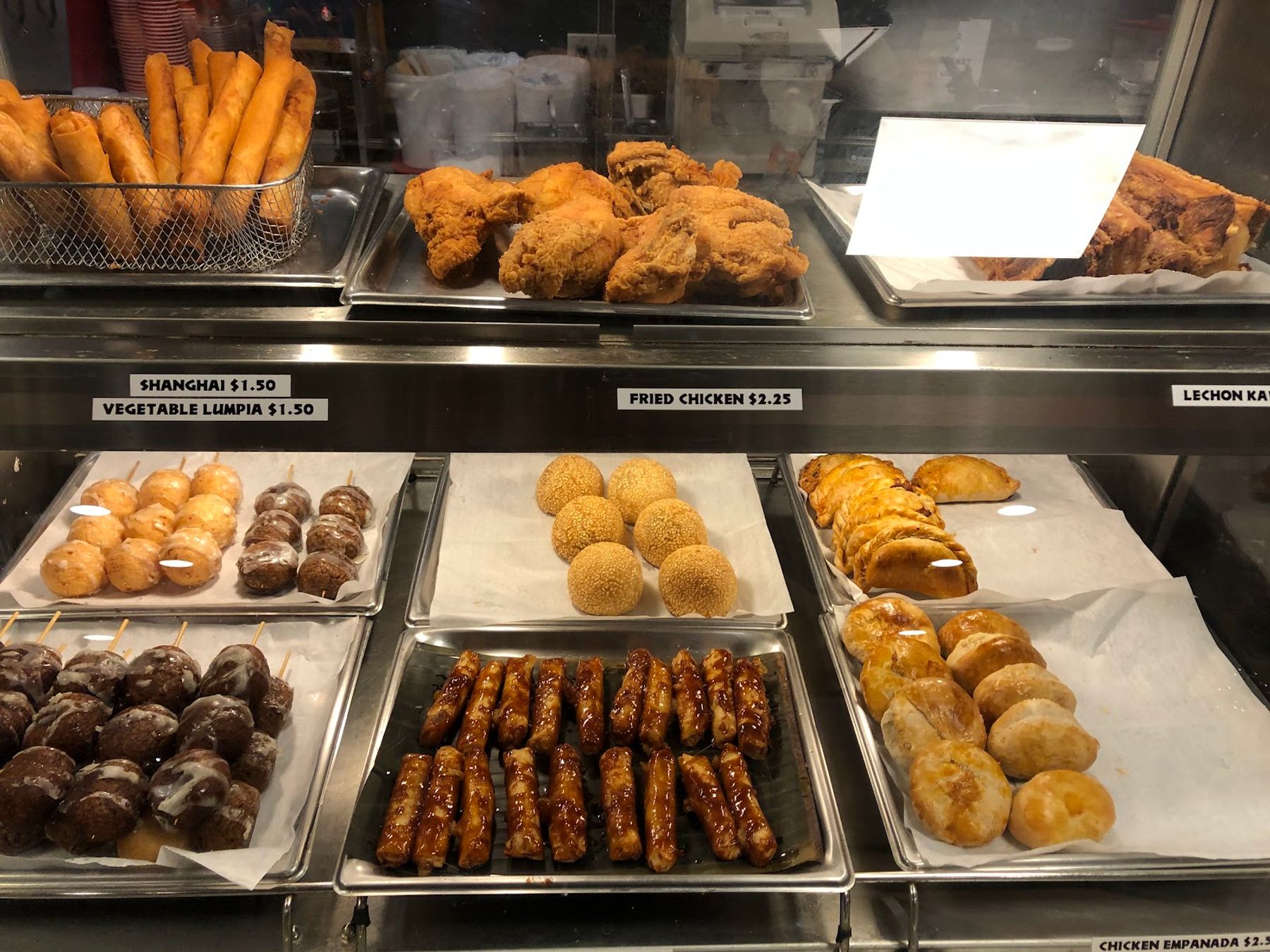 Photo 1 of Golden Coin BakeShop & Restaurant (Wahiawa) in Wahiawā, Oahu