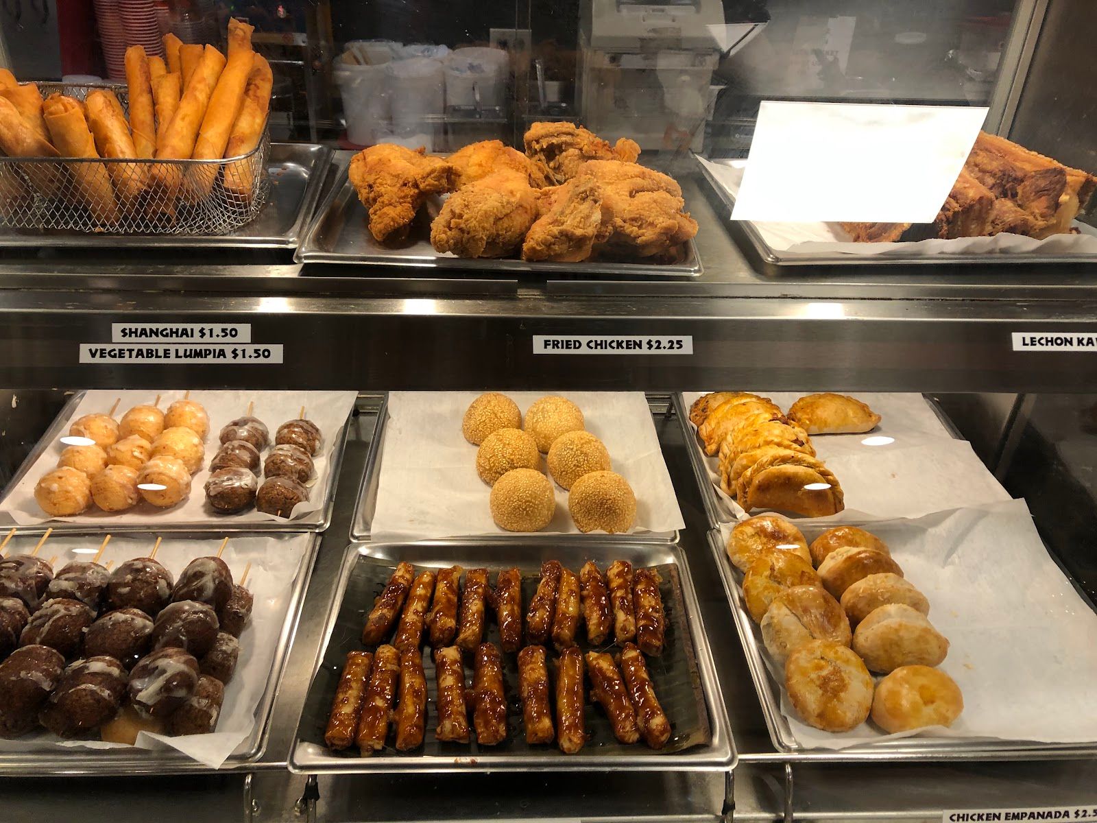 Photo 1 of Golden Coin BakeShop & Restaurant (Wahiawa) in Wahiawā, Oahu