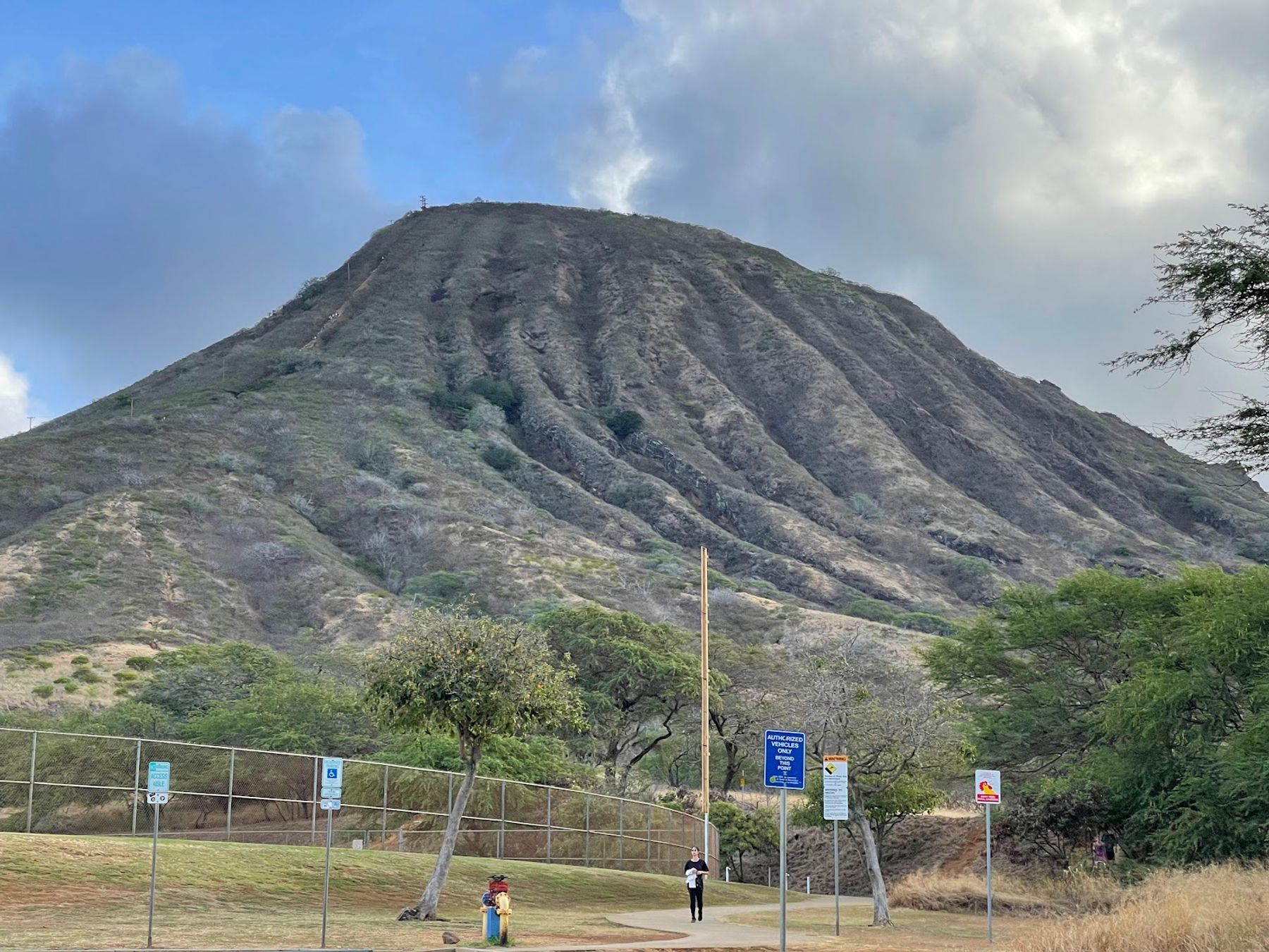 Photo 9 of Koko Crater Stairs in Hawaiʻi Kai & East Honolulu, Oahu
