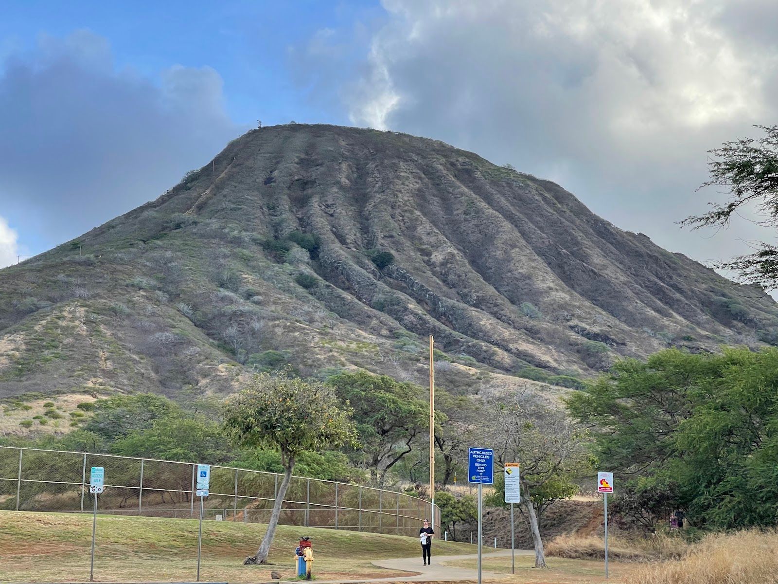 Photo 9 of Koko Crater Stairs in Hawaiʻi Kai & East Honolulu, Oahu
