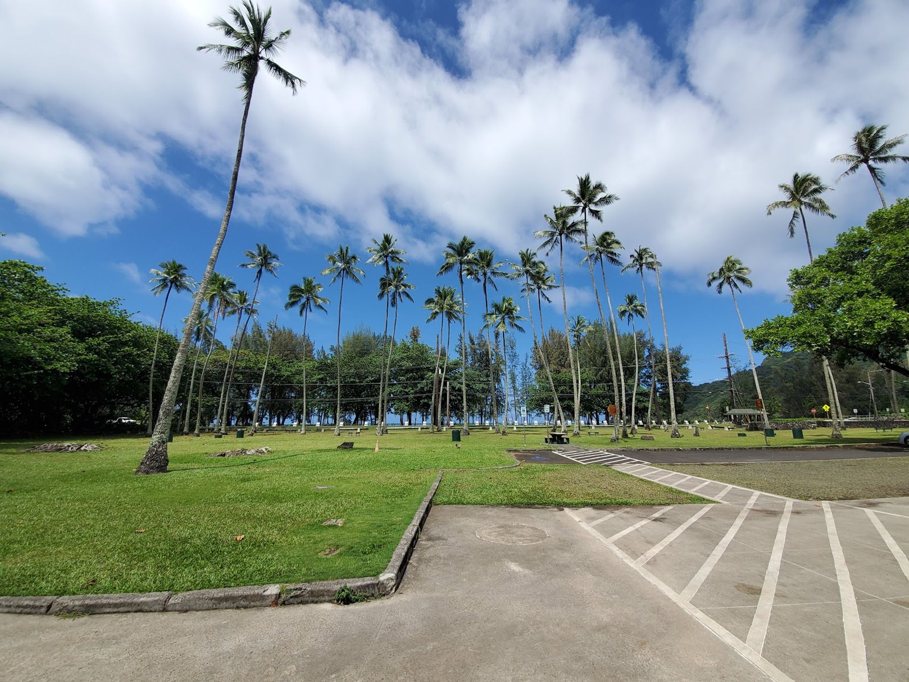 Photo 6 of Kahana Bay Beach Park in Kualoa & North Windward, Oahu