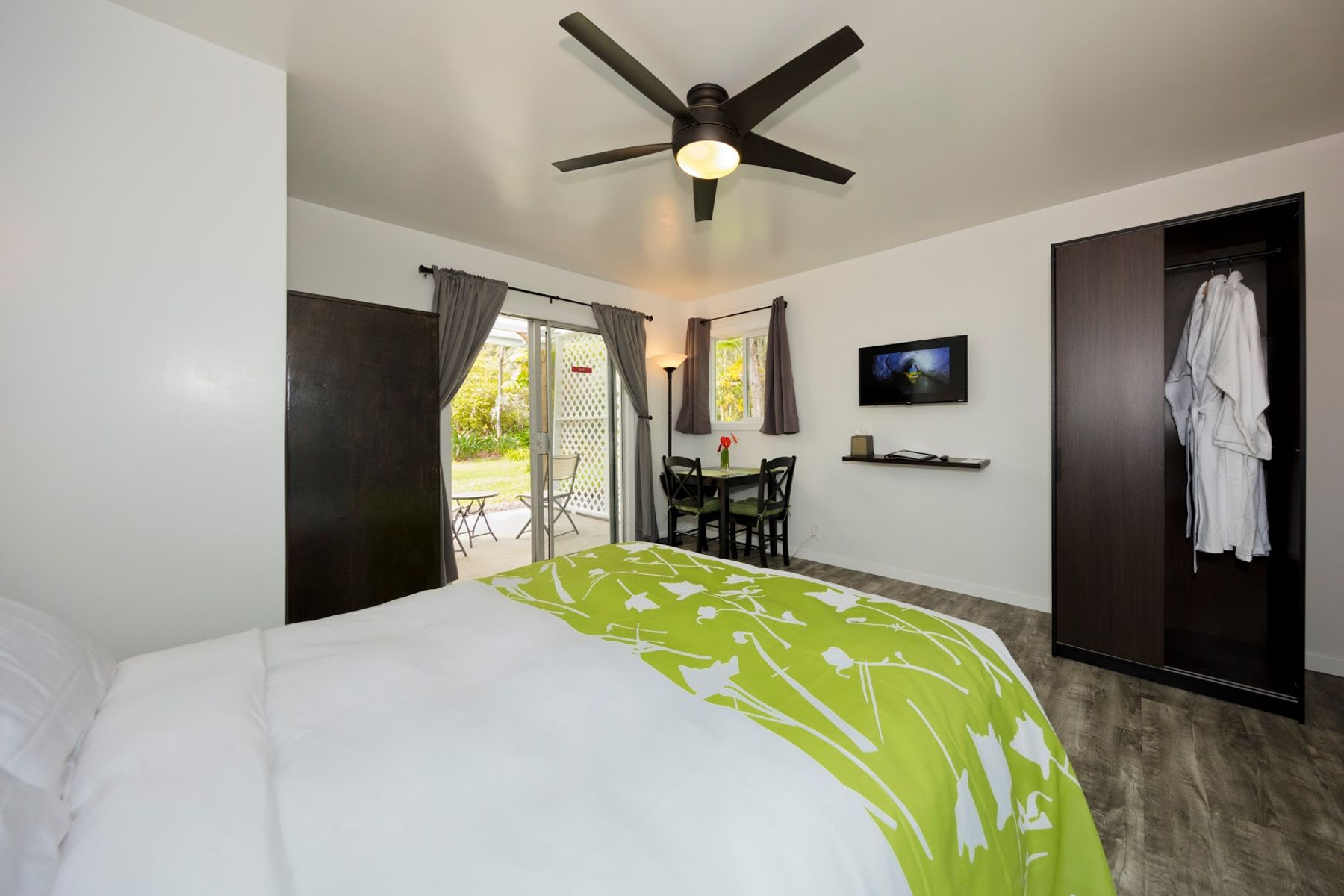 Photo 1 of Hale 'Ohu Bed & Breakfast in Volcano, Big-island
