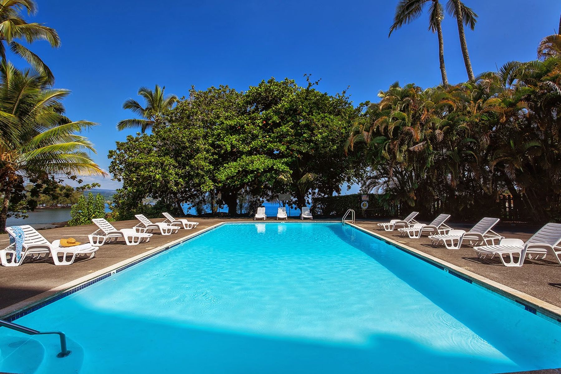 Photo 3 of Hilo Hawaiian Hotel, a Trademark Collection by Wyndham in Hilo, Big-island