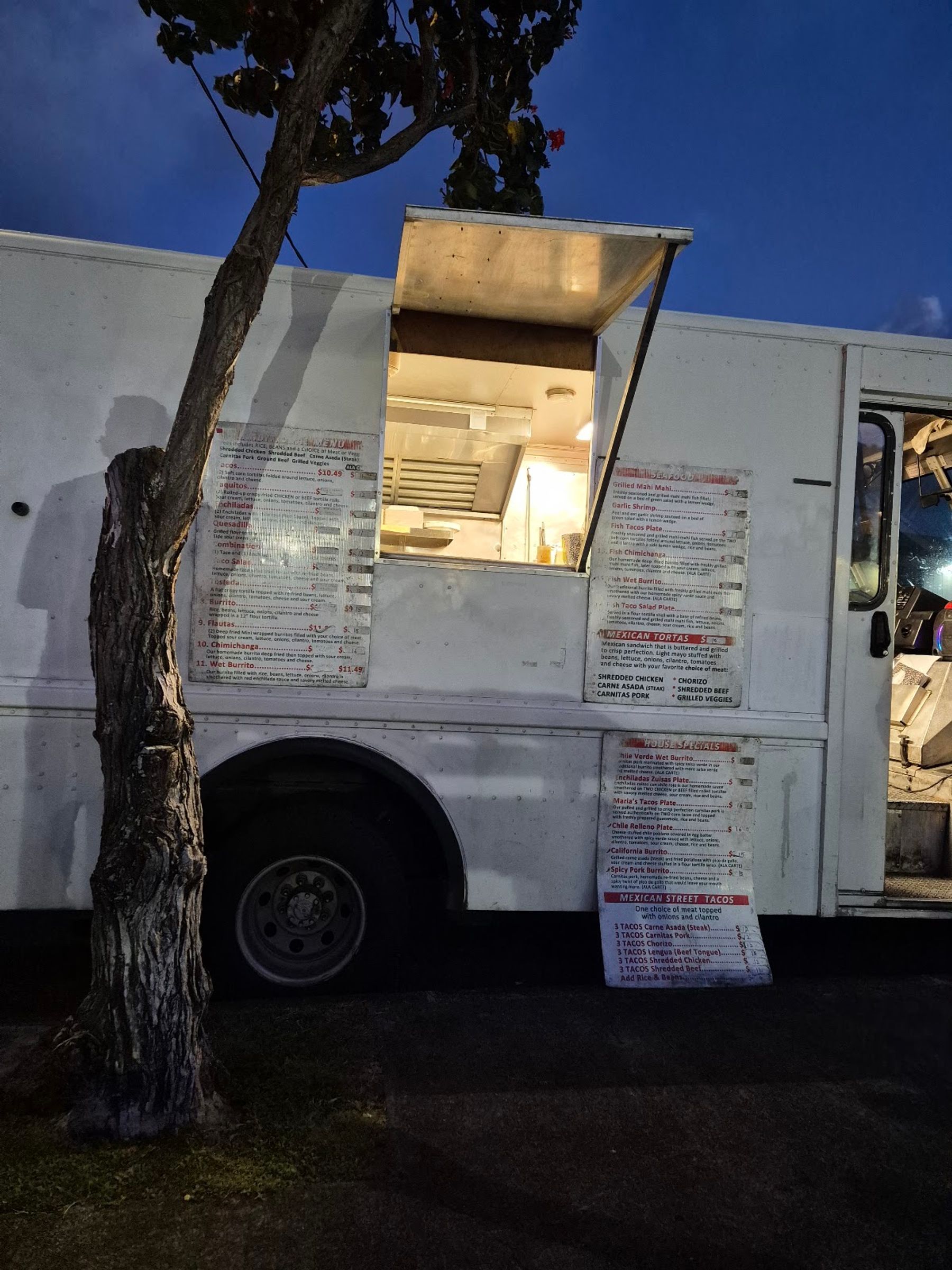 Photo 2 of Maria Bonita Lunchwagon in Kailua & Lanikai, Oahu