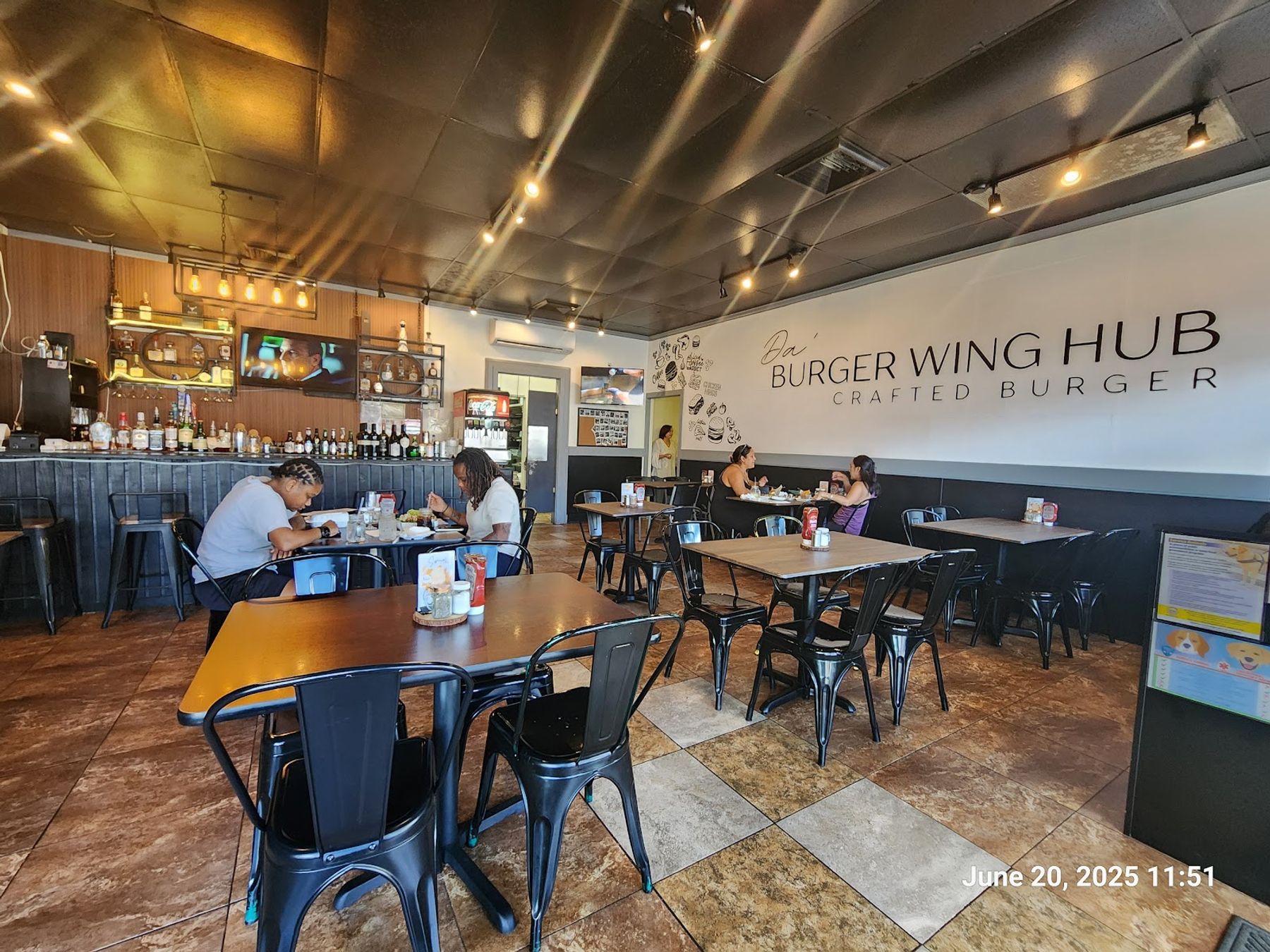 Photo 6 of Da Burger Wing Hub in Wahiawā, Oahu
