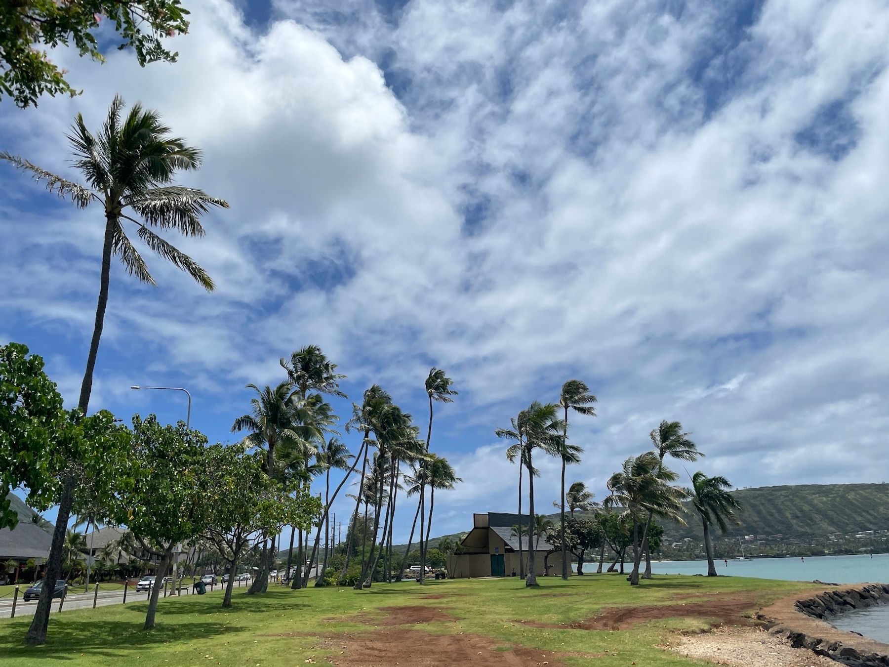 Photo 2 of Maunalua Bay Beach Park in Hawaiʻi Kai & East Honolulu, Oahu