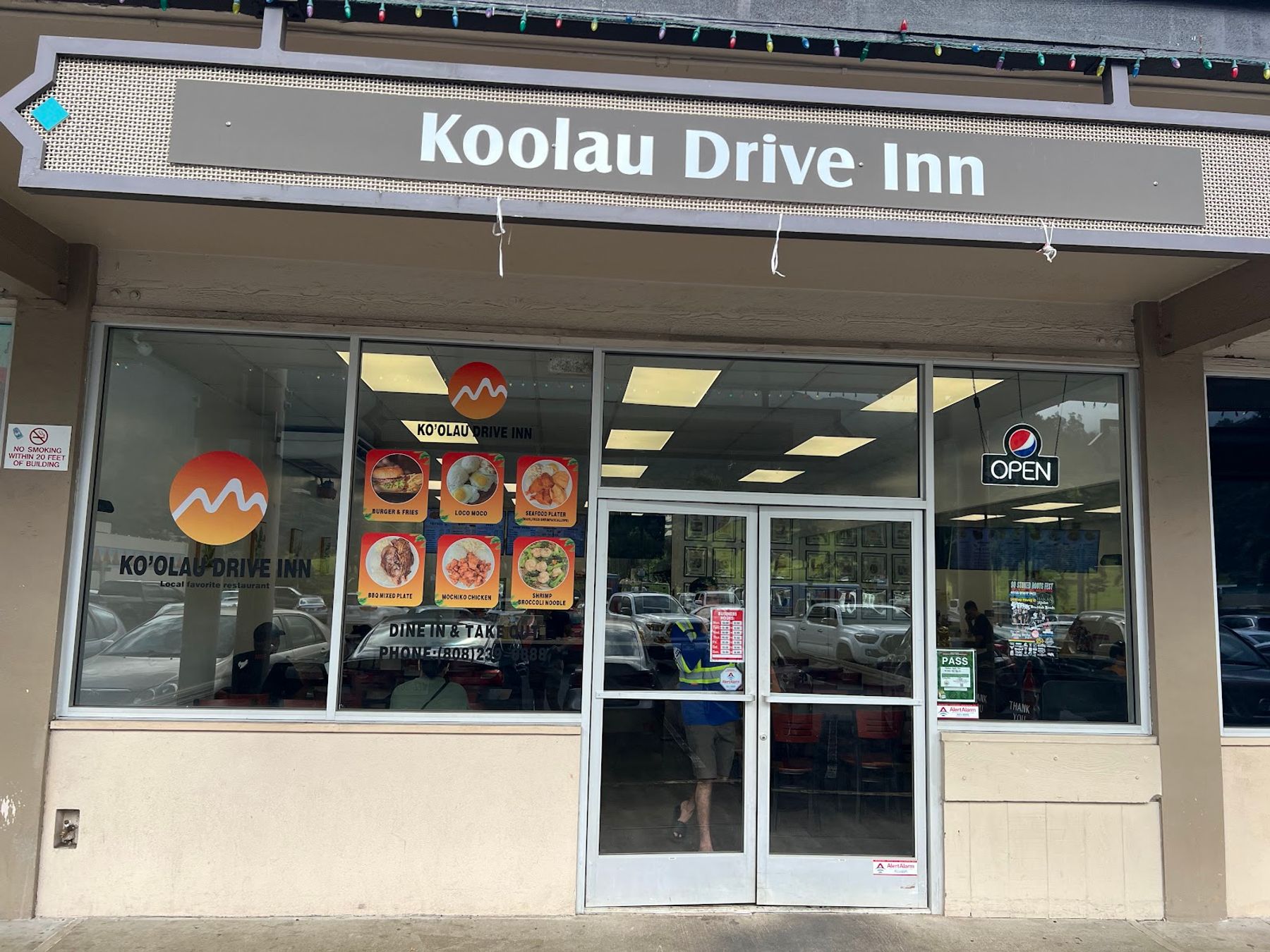 Photo 4 of Koolau Drive Inn in Kāneʻohe, Oahu